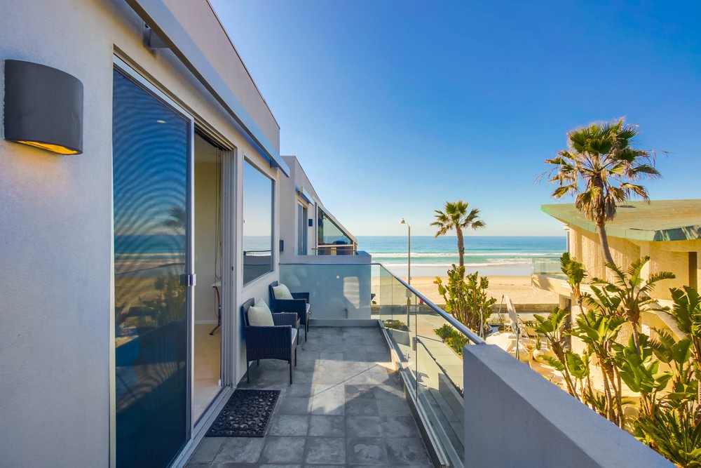 Virtual tour photo 42 of 61 for 3545 Ocean Front Walk