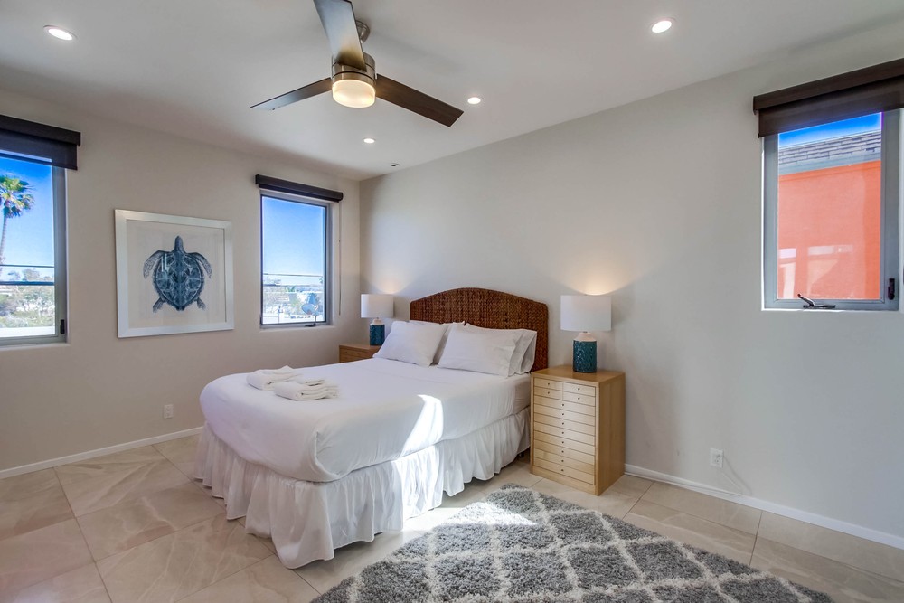 Virtual tour photo 45 of 61 for 3545 Ocean Front Walk