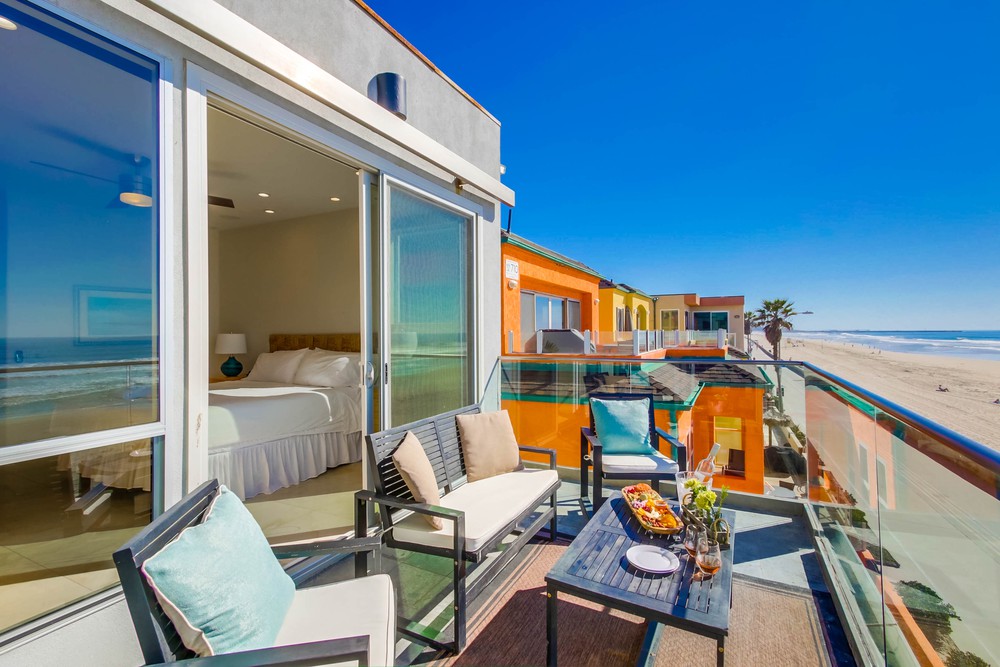 Virtual tour photo 52 of 61 for 3545 Ocean Front Walk