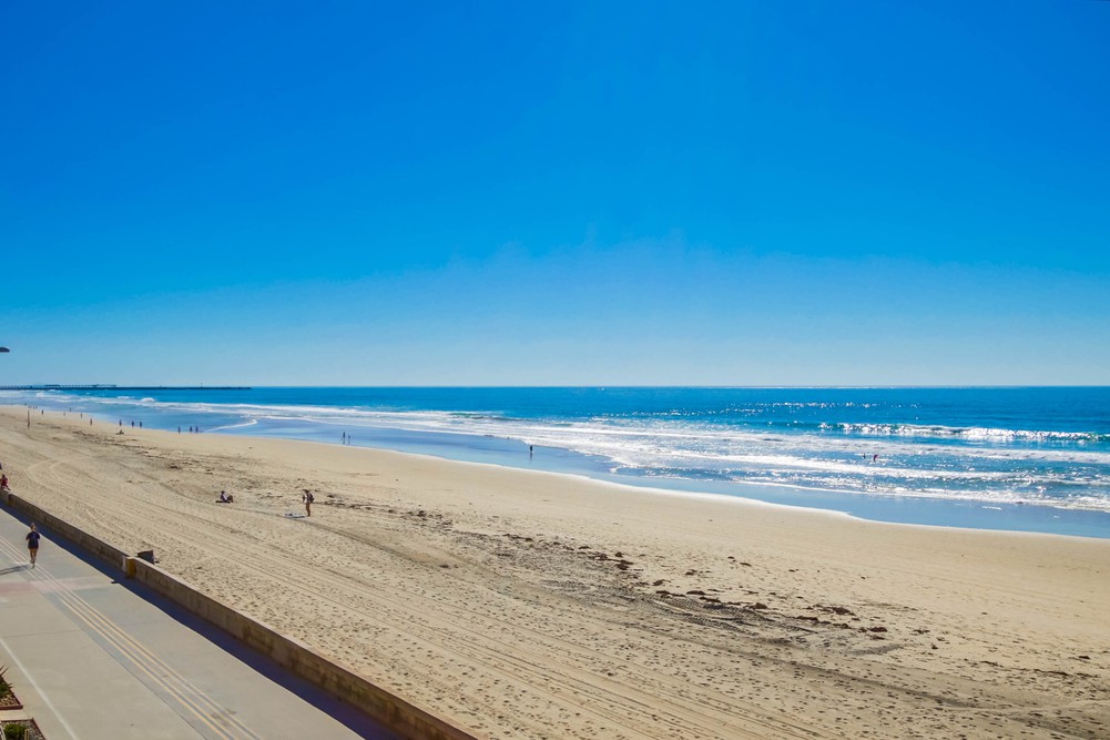 Virtual tour photo 56 of 61 for 3545 Ocean Front Walk
