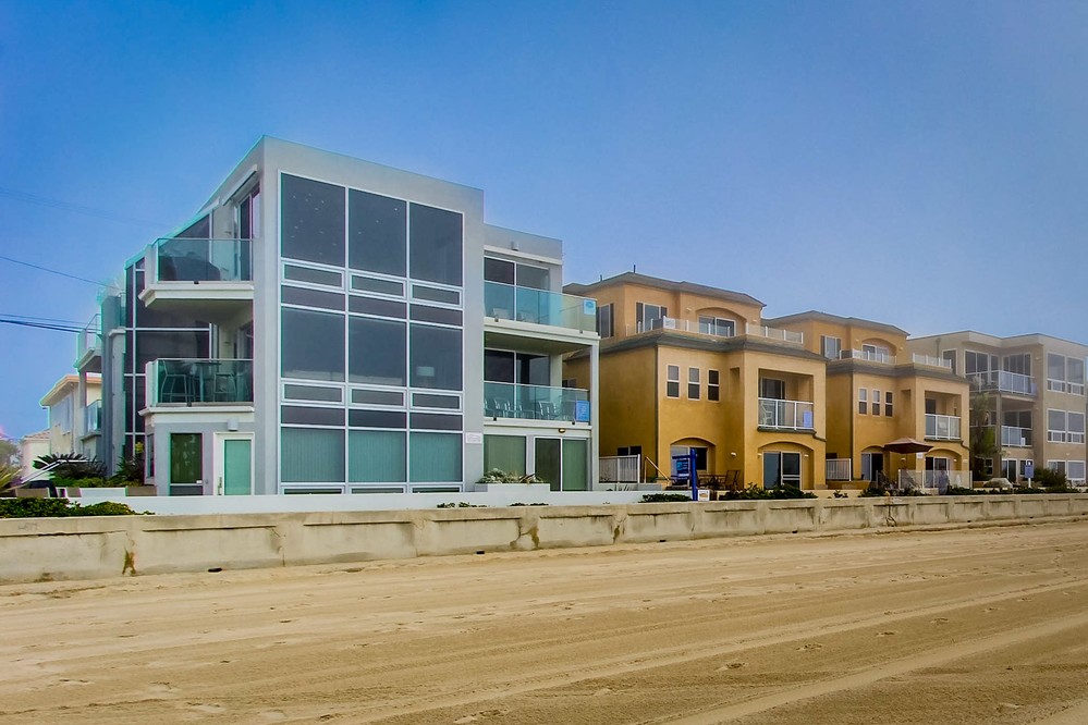 Virtual tour photo 3 of 44 for 3545 Ocean Front Walk