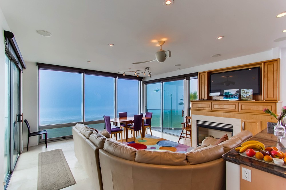 Virtual tour photo 10 of 44 for 3545 Ocean Front Walk