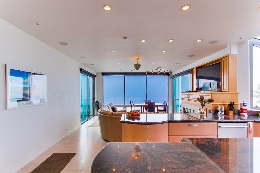 Virtual tour photo 18 of 44 for 3545 Ocean Front Walk