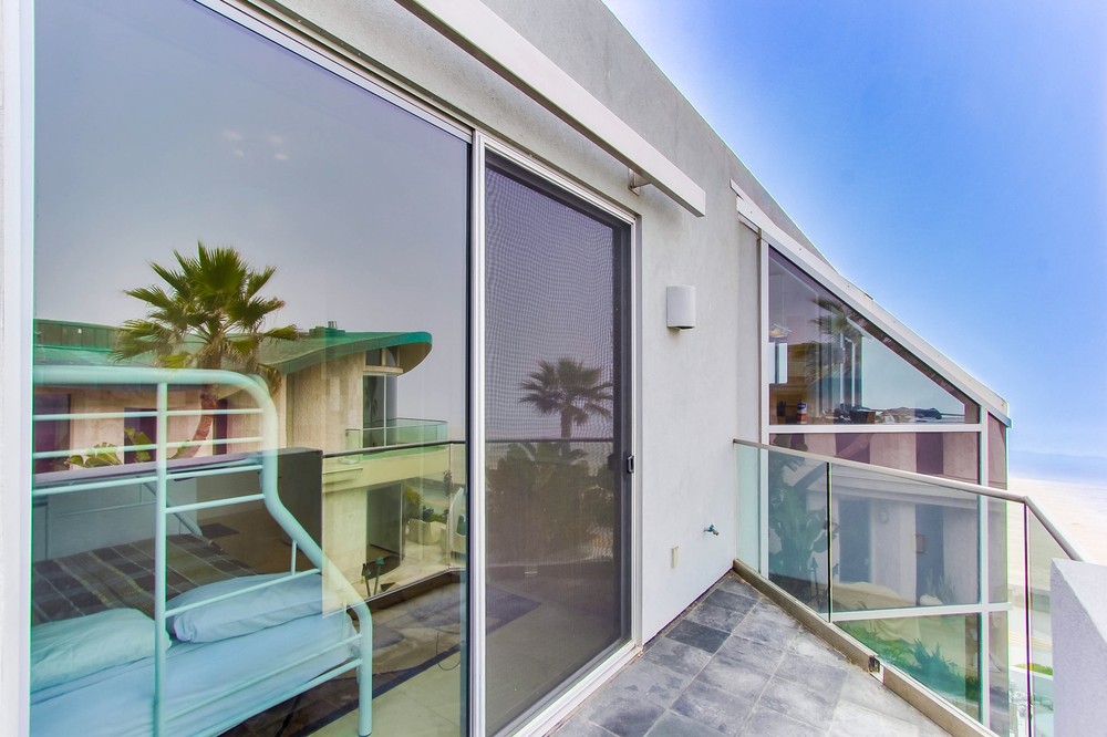 Virtual tour photo 41 of 44 for 3545 Ocean Front Walk