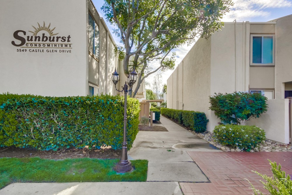 Virtual tour photo 1 of 34 for 3549 Castle Glen Dr UNIT 212
