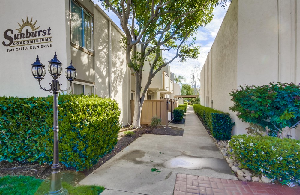 Virtual tour photo 3 of 34 for 3549 Castle Glen Dr UNIT 212