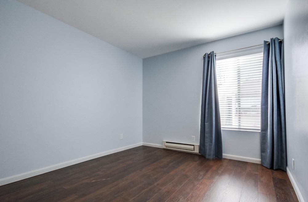 Virtual tour photo 22 of 34 for 3549 Castle Glen Dr UNIT 212