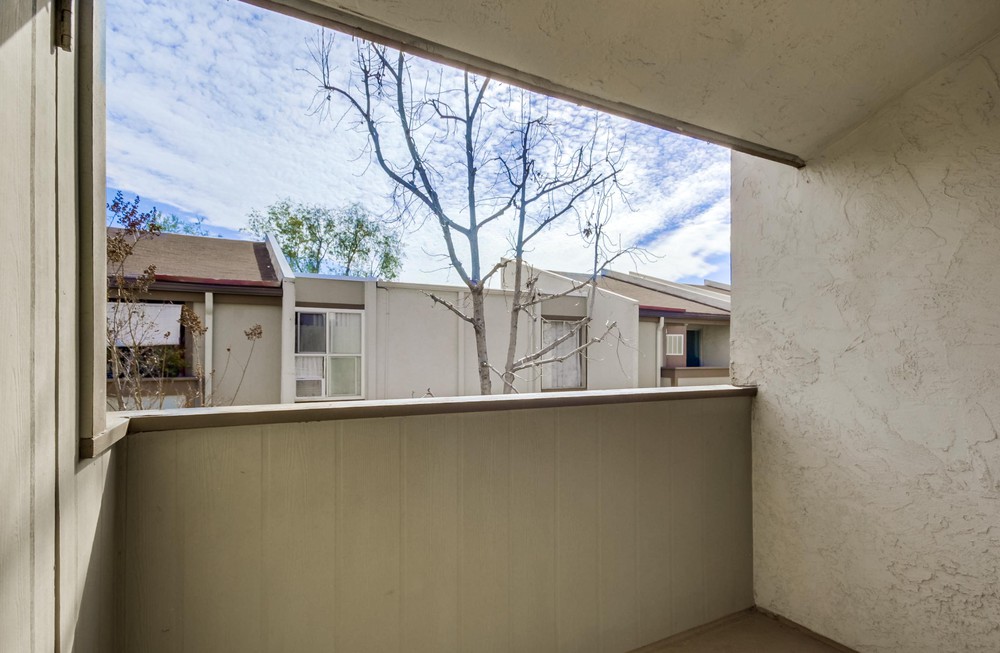 Virtual tour photo 27 of 34 for 3549 Castle Glen Dr UNIT 212