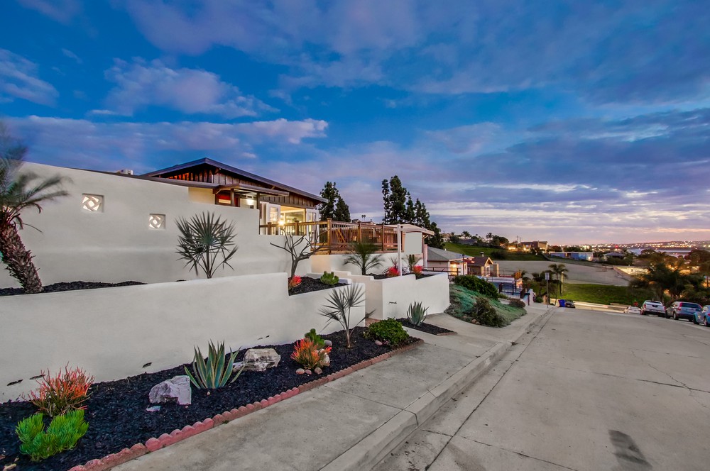 Virtual tour photo 4 of 42 for 3549 Moultrie Ave