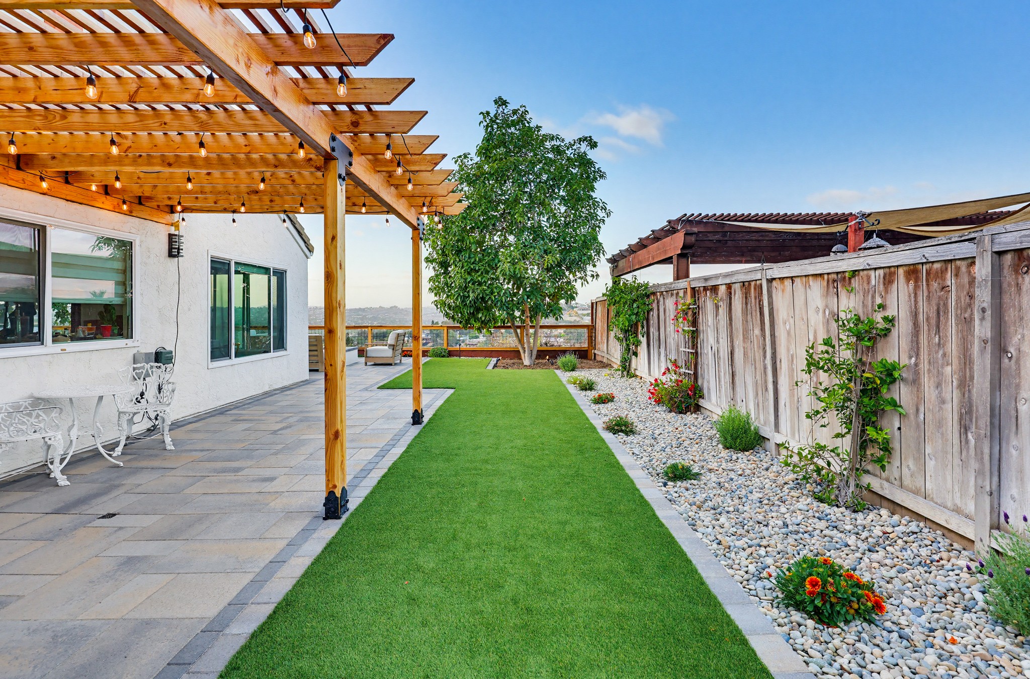 Virtual tour photo 3 of 150 for 355 Greenwood Pl