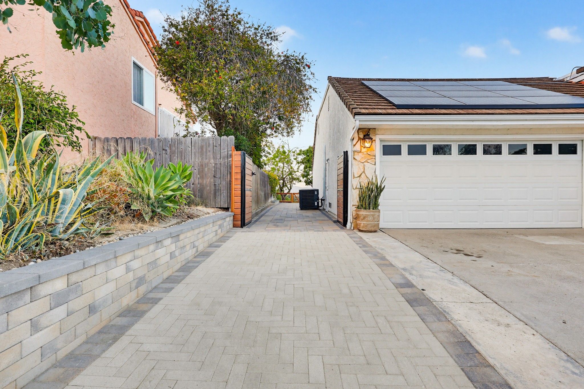 Virtual tour photo 16 of 150 for 355 Greenwood Pl