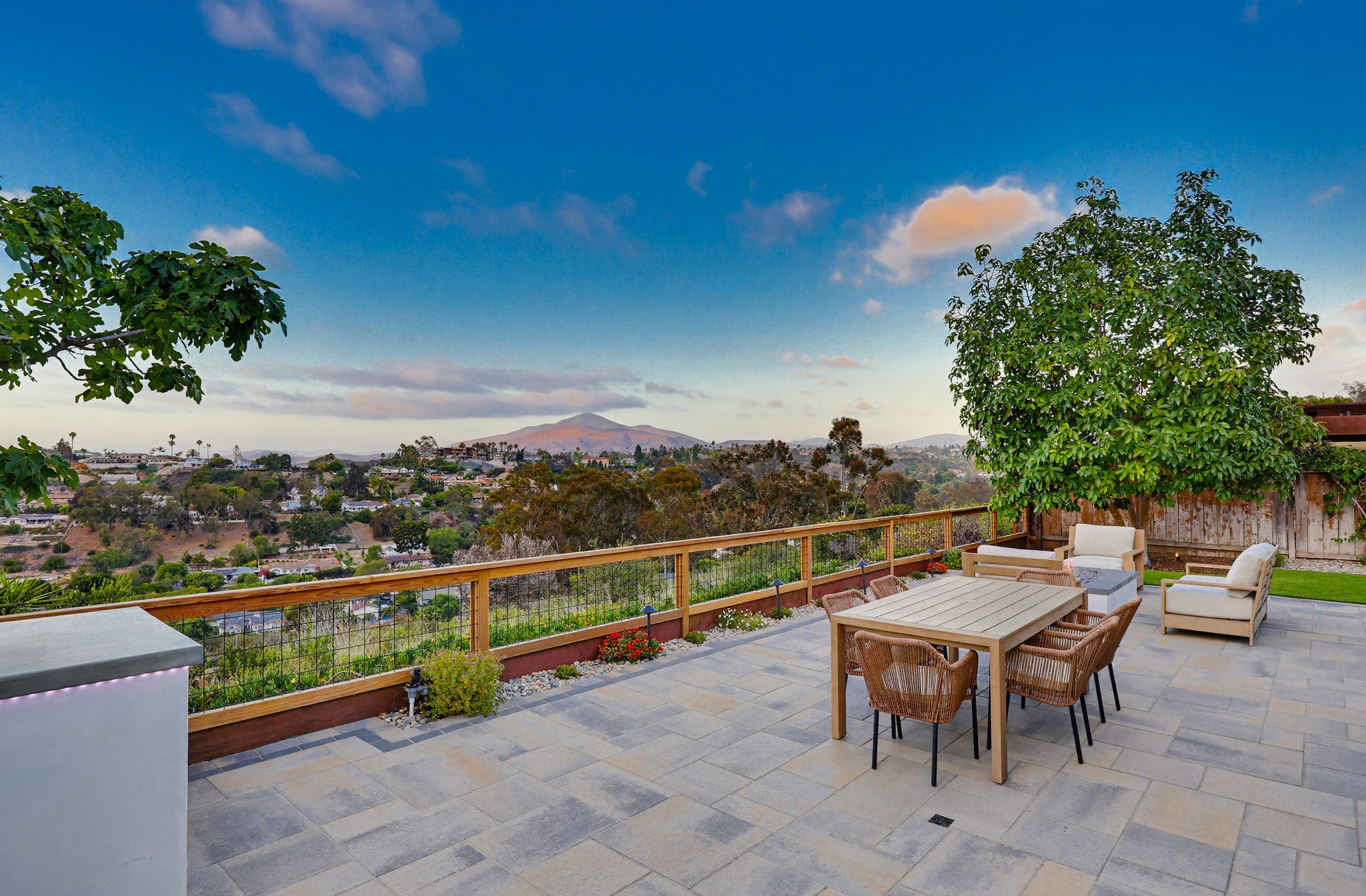 Virtual tour photo 36 of 150 for 355 Greenwood Pl