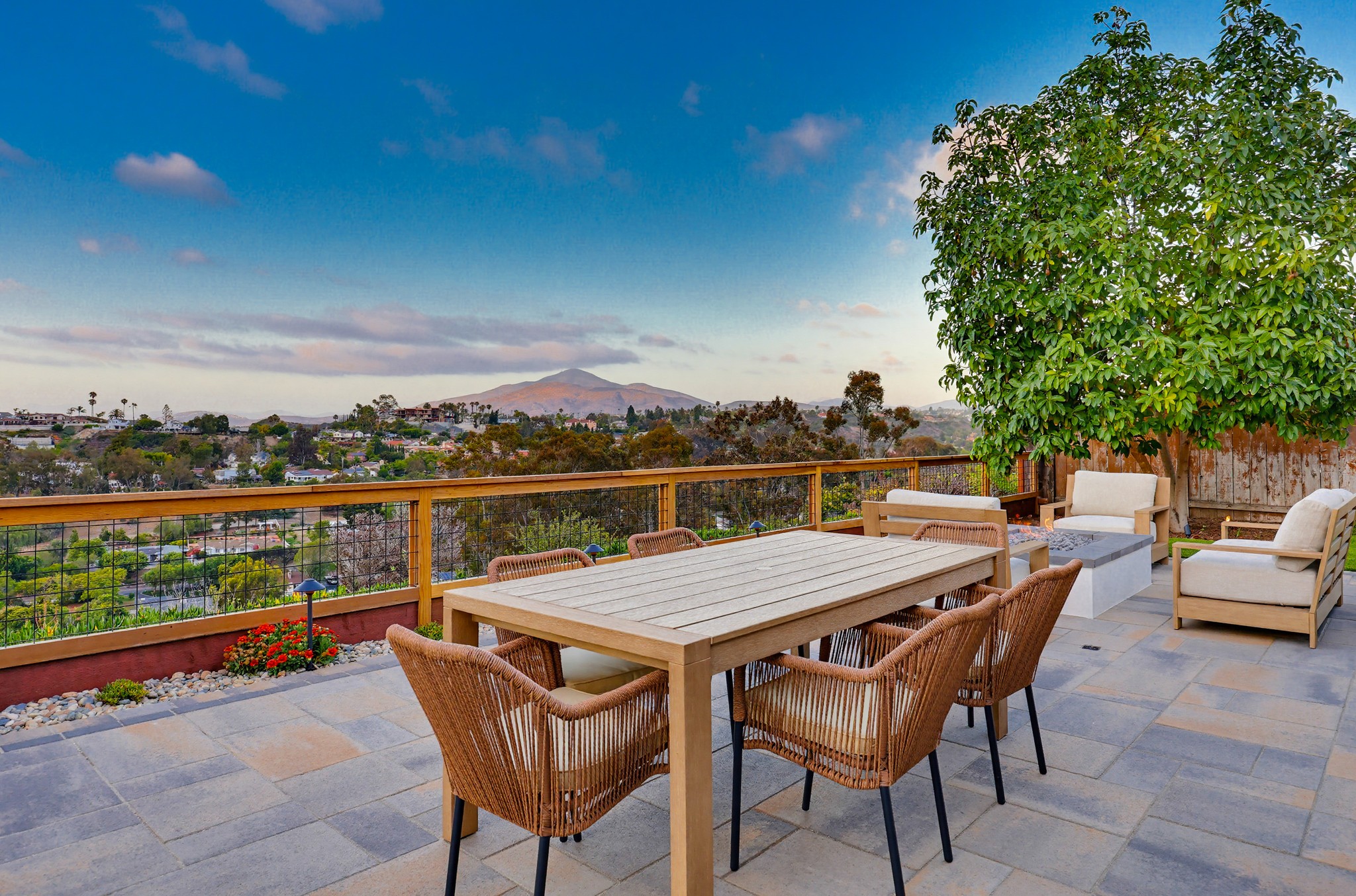 Virtual tour photo 37 of 150 for 355 Greenwood Pl