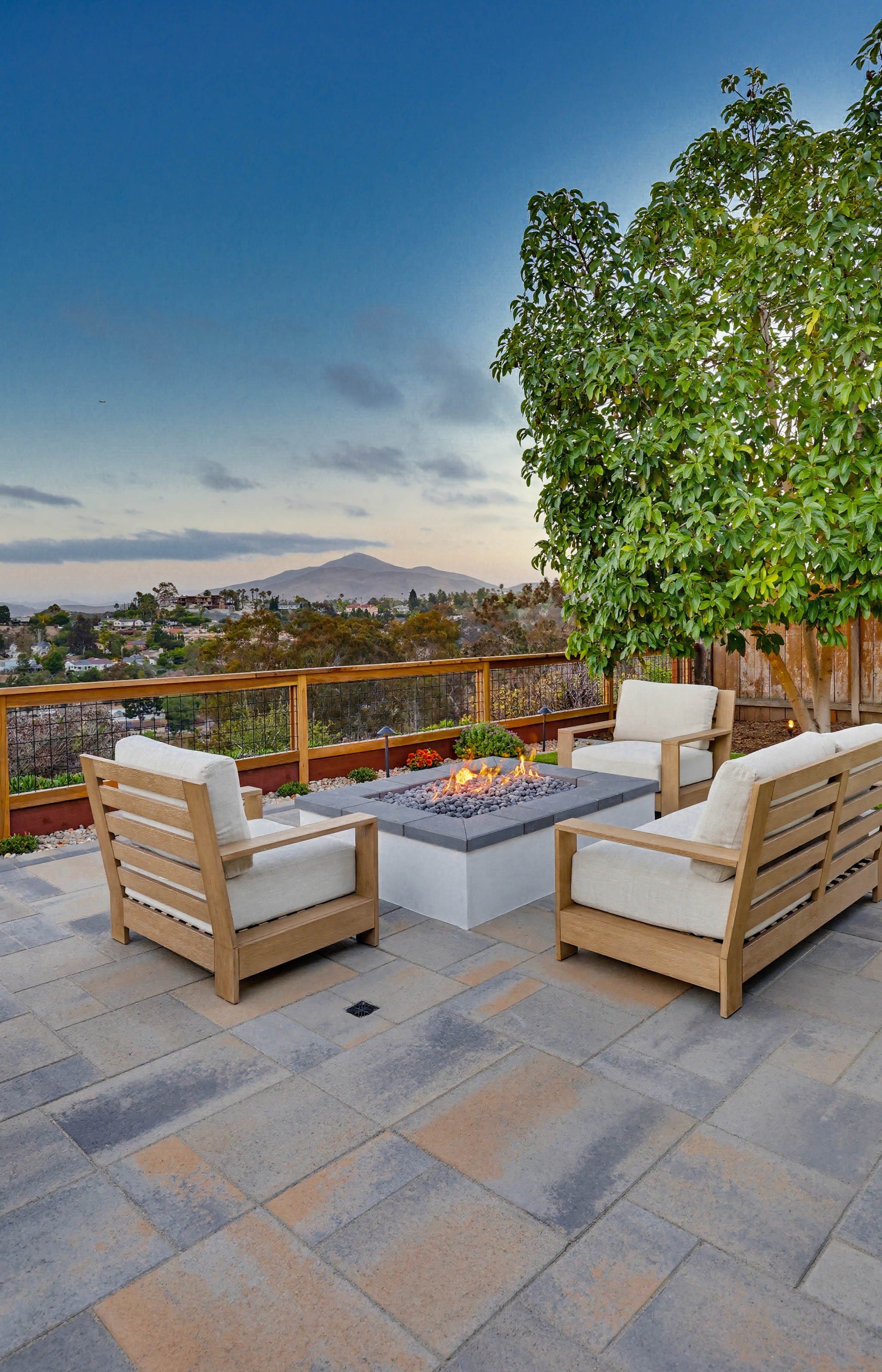 Virtual tour photo 75 of 150 for 355 Greenwood Pl