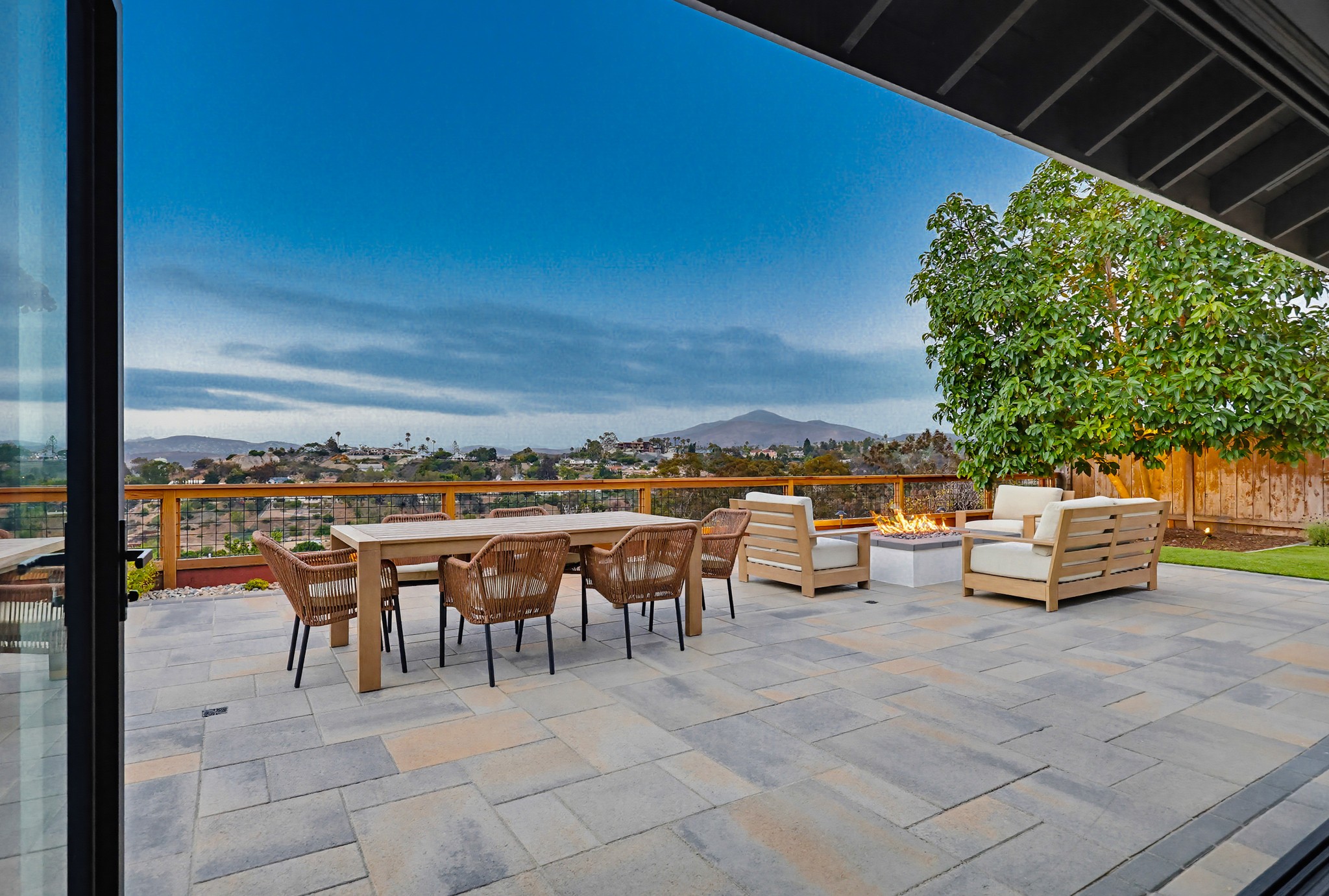 Virtual tour photo 115 of 150 for 355 Greenwood Pl