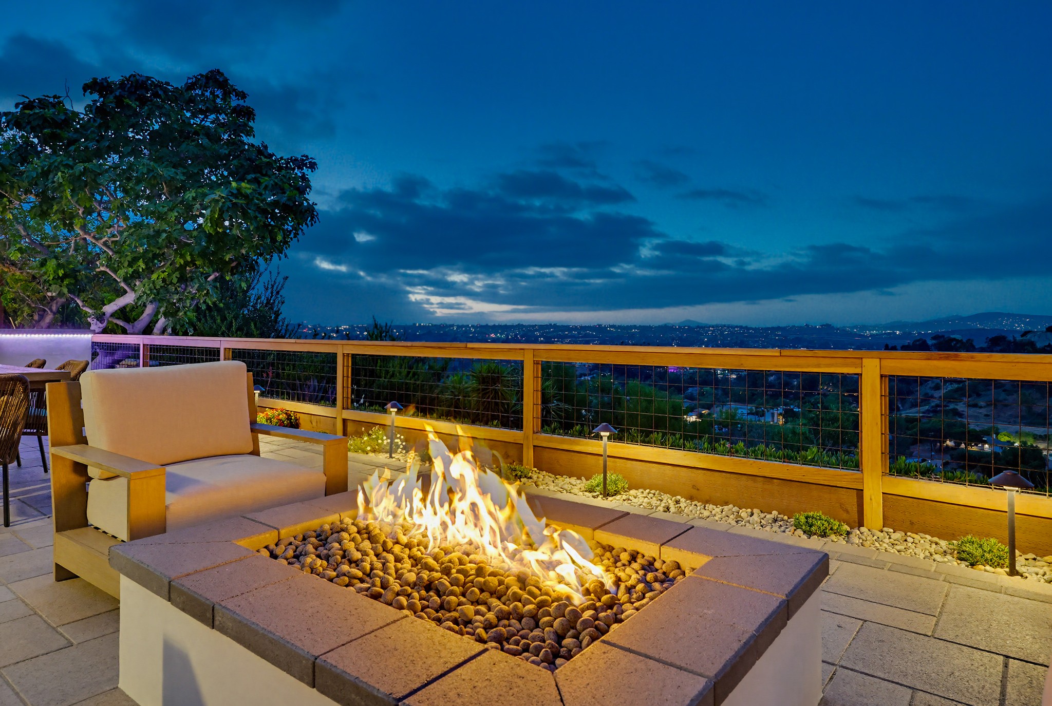 Virtual tour photo 145 of 150 for 355 Greenwood Pl
