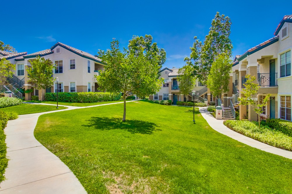 Virtual tour photo 3 of 20 for 3550 Caminito El Rincon #72