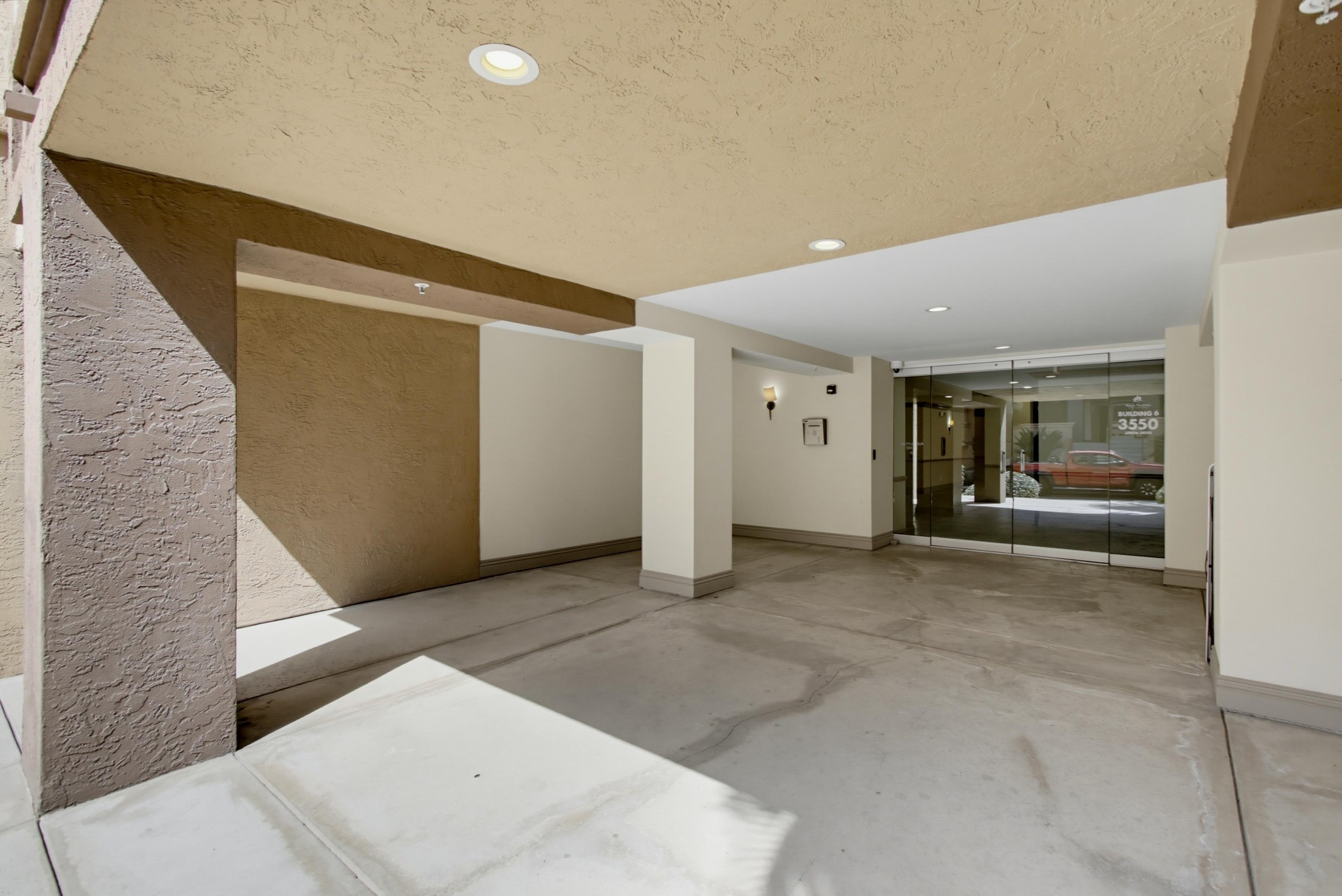 Virtual tour photo 4 of 43 for 3550 Lebon Dr Unit 6306