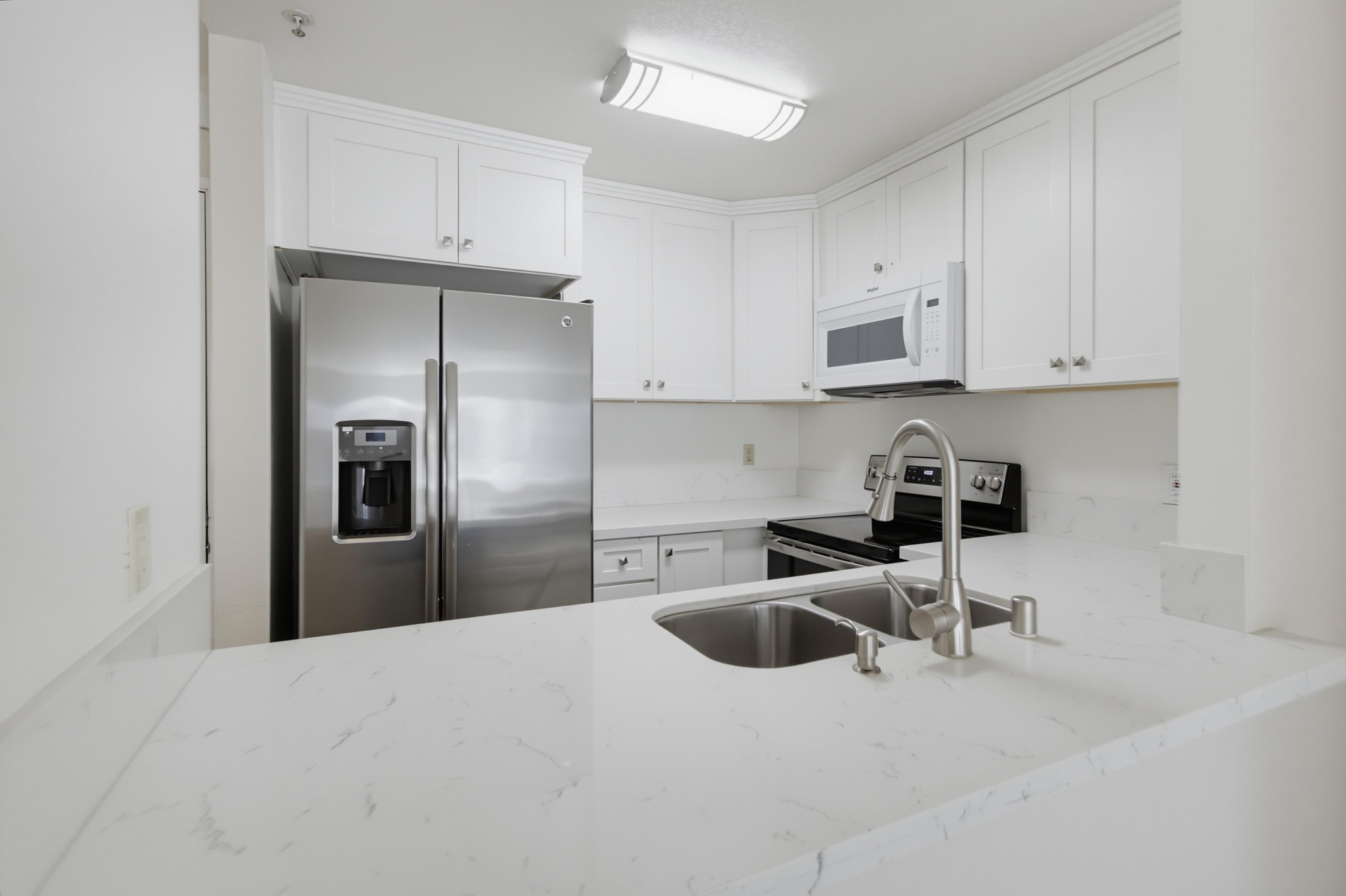 Virtual tour photo 11 of 43 for 3550 Lebon Dr Unit 6306