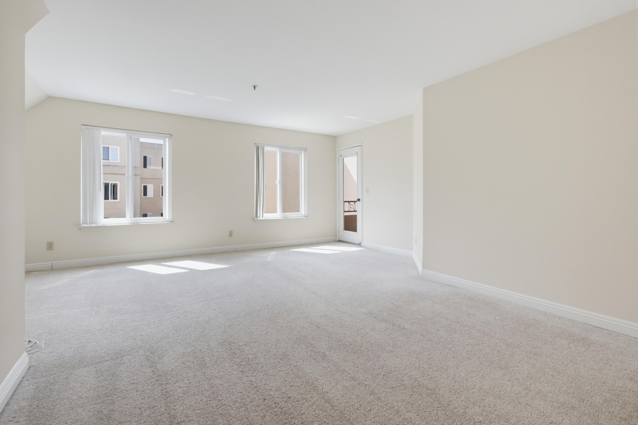 Virtual tour photo 12 of 43 for 3550 Lebon Dr Unit 6306