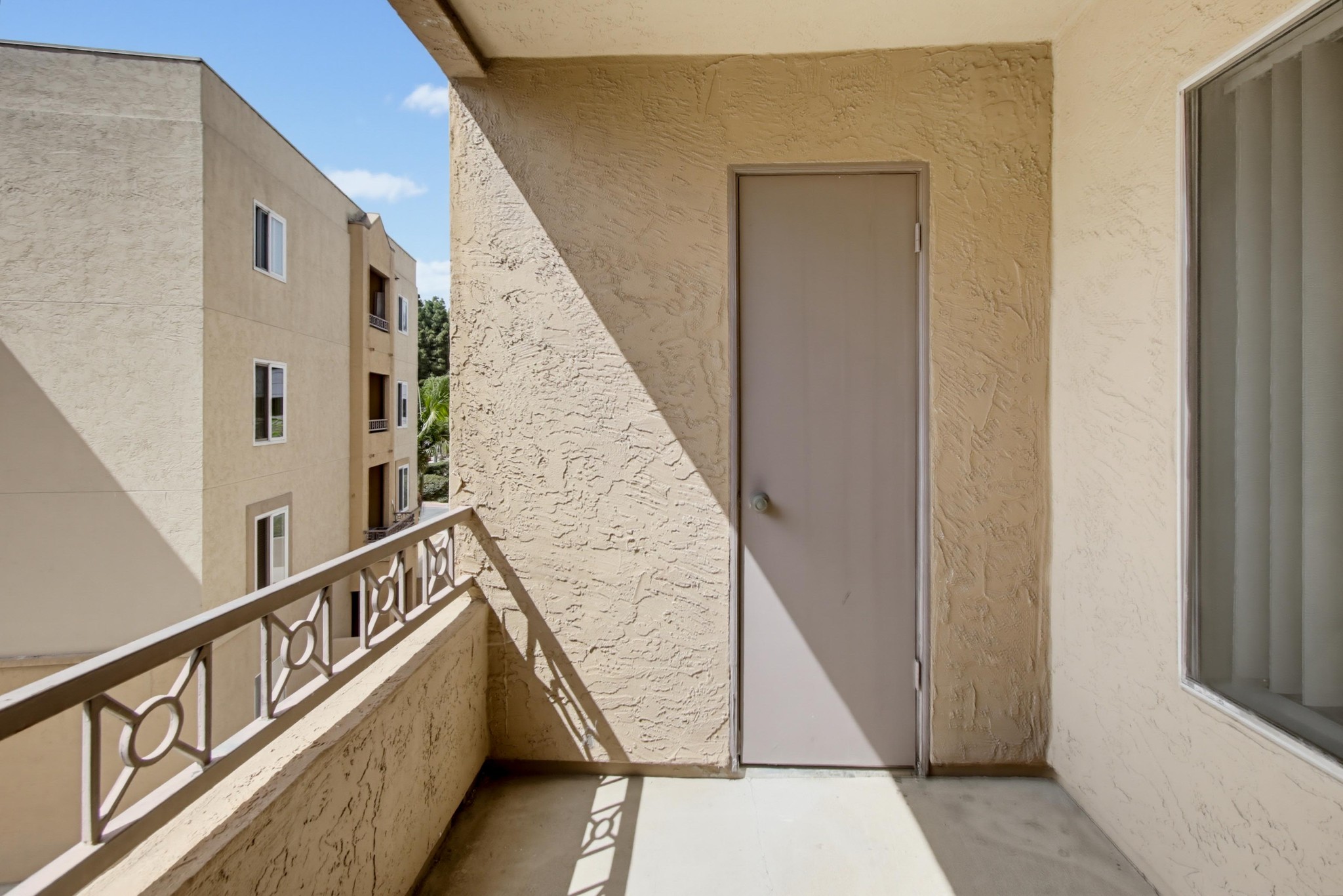 Virtual tour photo 26 of 43 for 3550 Lebon Dr Unit 6306
