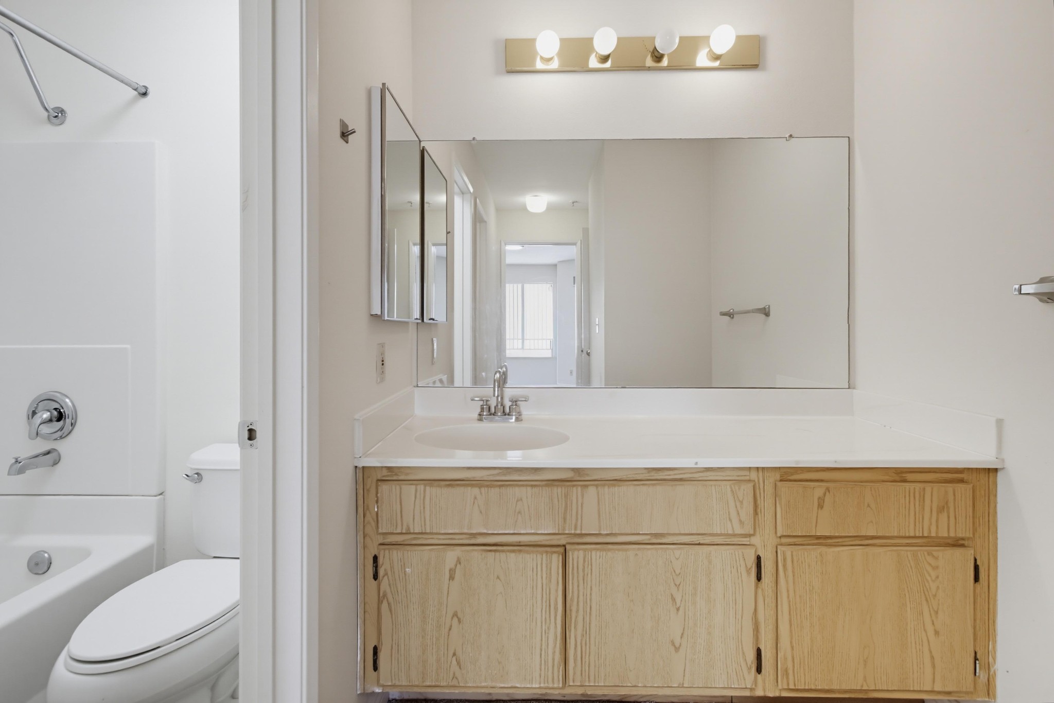Virtual tour photo 32 of 43 for 3550 Lebon Dr Unit 6306