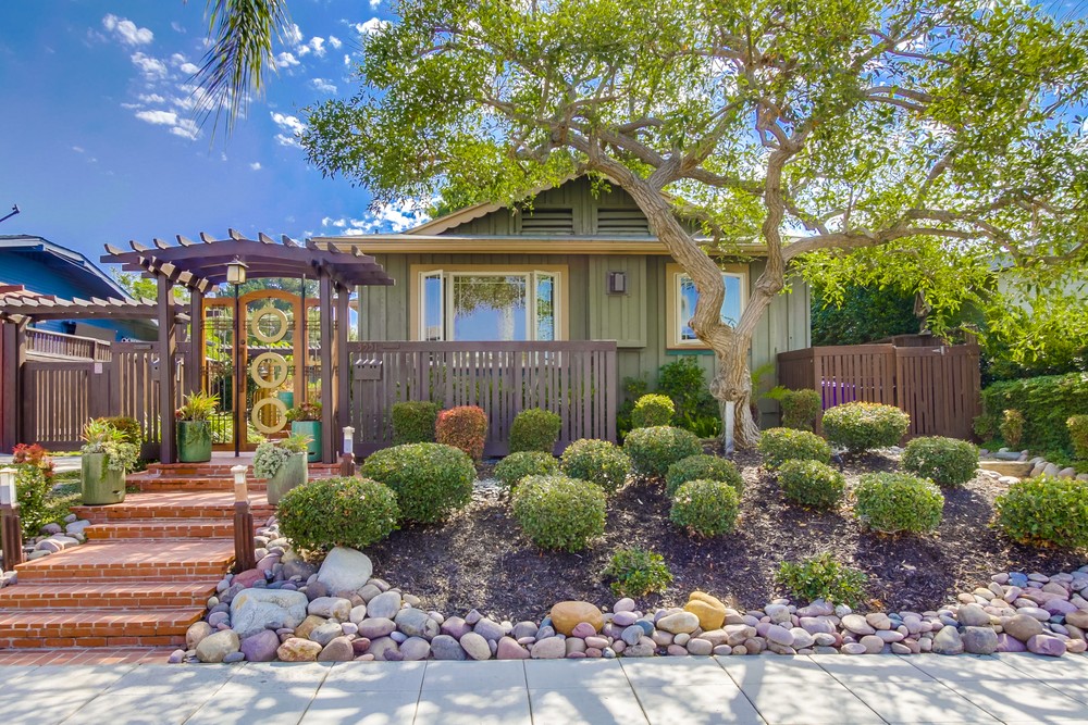 Virtual tour photo 1 of 29 for 3551 Louisiana St