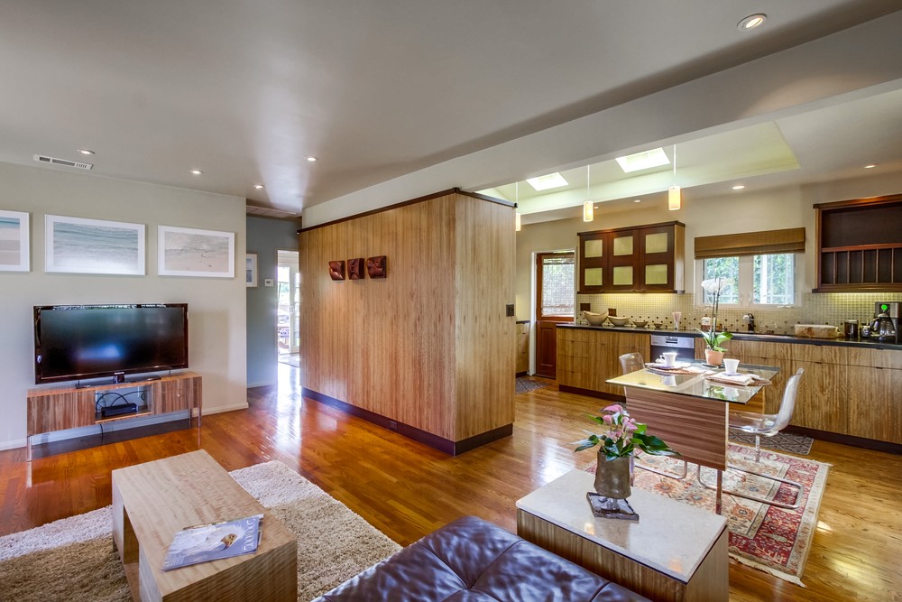 Virtual tour photo 13 of 29 for 3551 Louisiana St