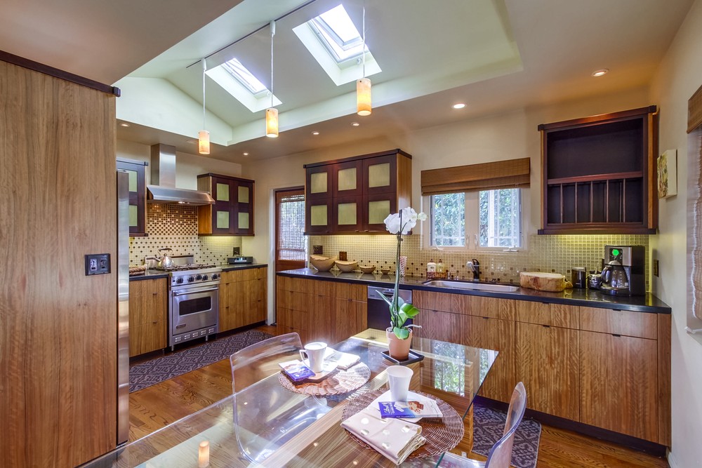 Virtual tour photo 14 of 29 for 3551 Louisiana St