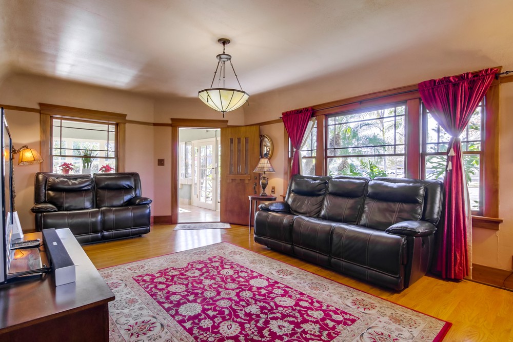 Virtual tour photo 23 of 58 for 3553 Utah St
