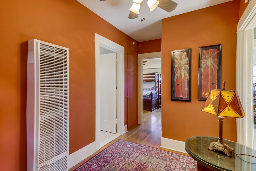Virtual tour photo 32 of 58 for 3553 Utah St