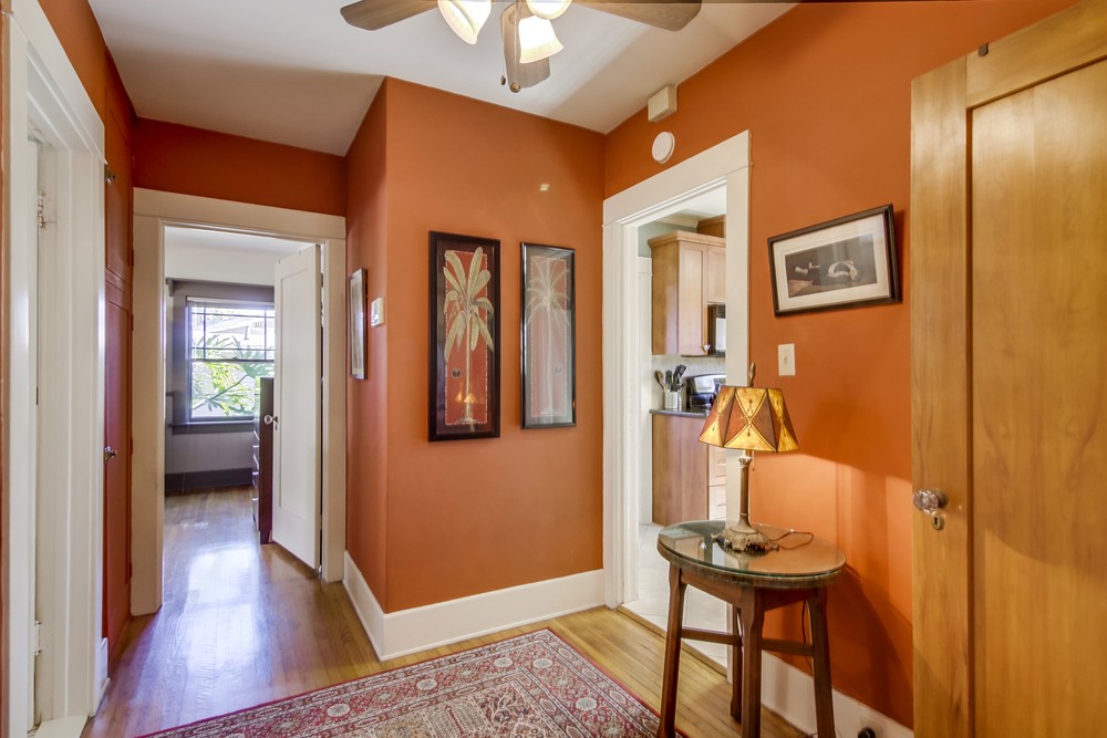 Virtual tour photo 33 of 58 for 3553 Utah St