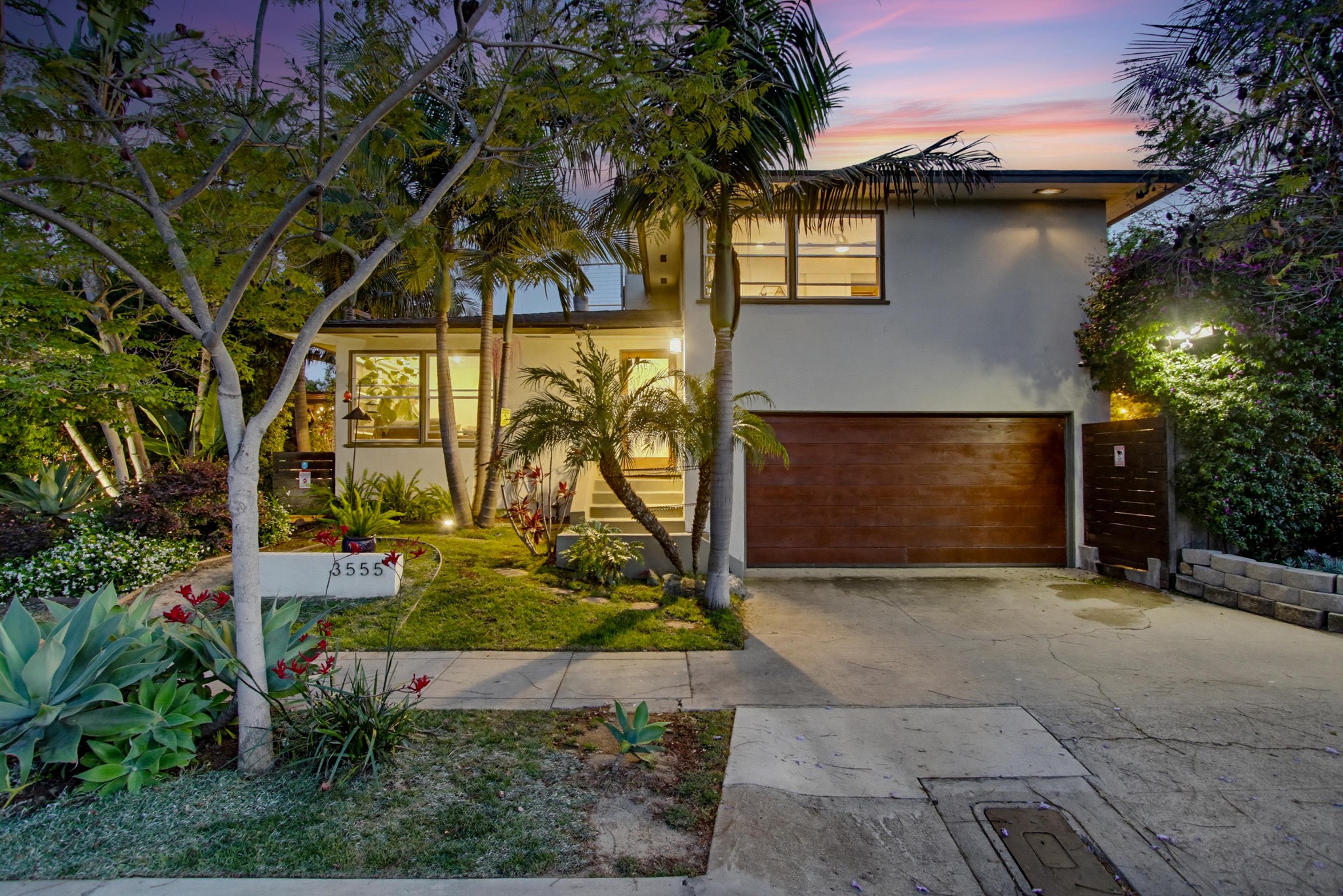Virtual tour photo 1 of 88 for 3555 Copley Ave