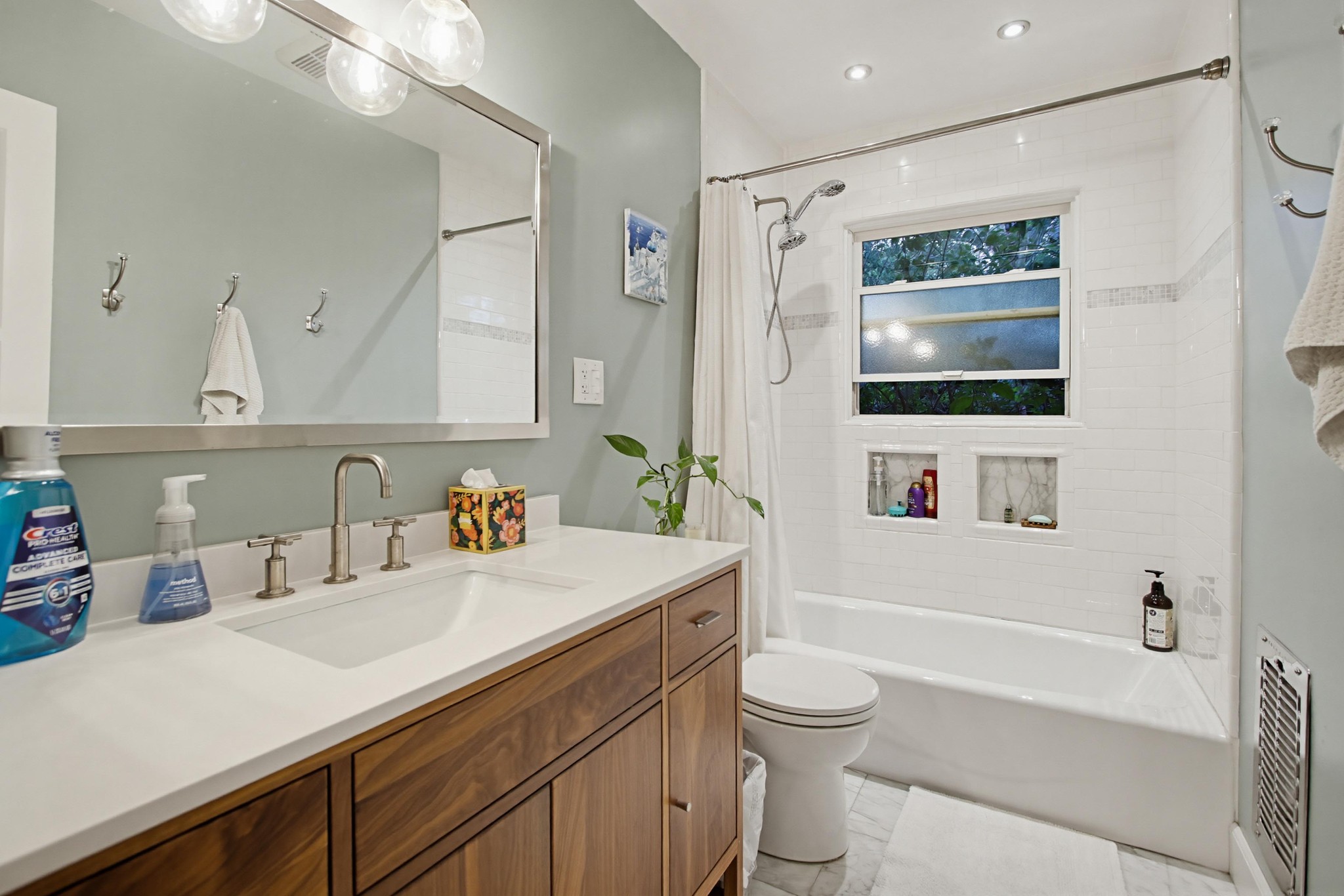 Virtual tour photo 42 of 88 for 3555 Copley Ave