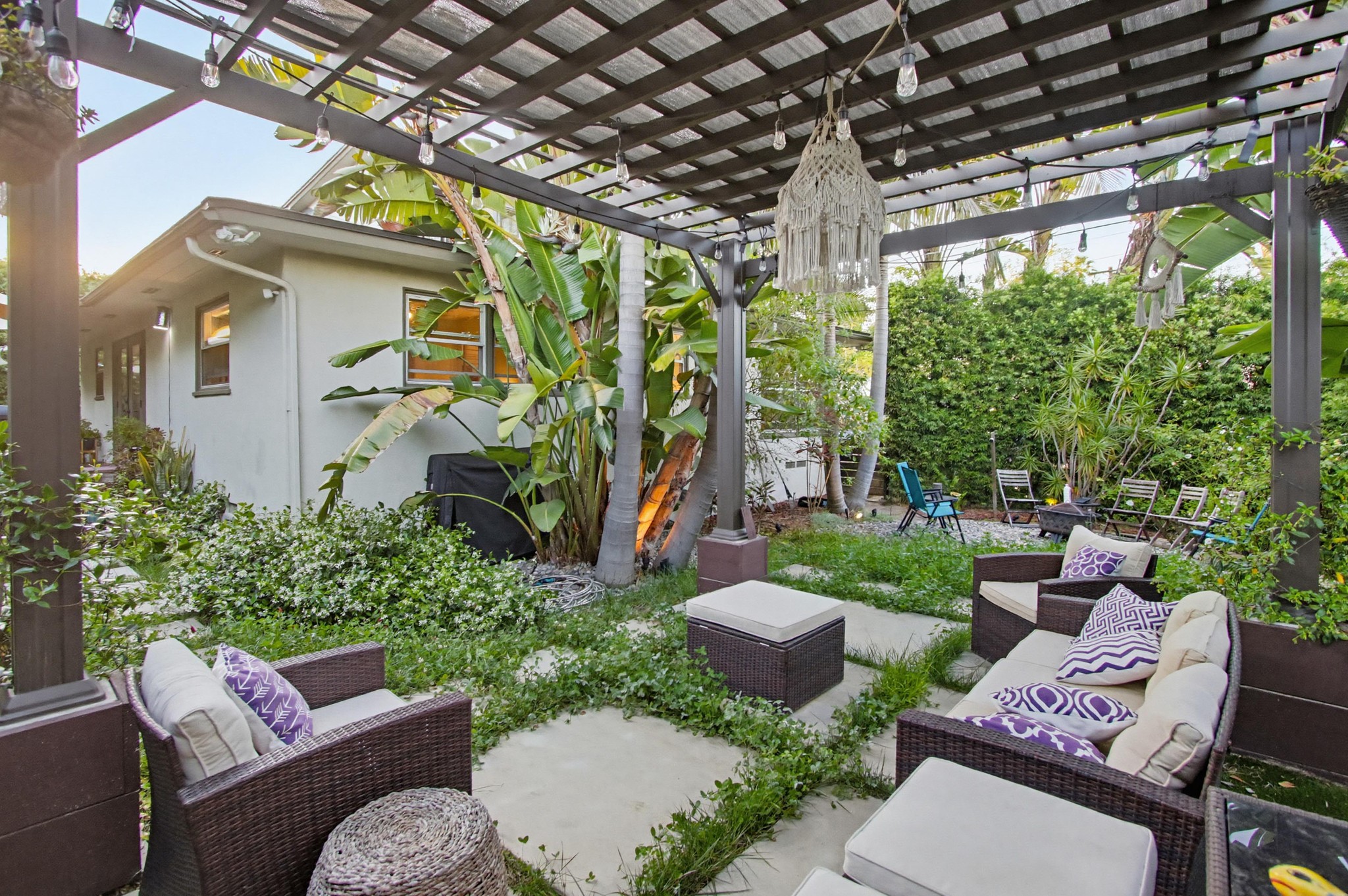 Virtual tour photo 85 of 88 for 3555 Copley Ave
