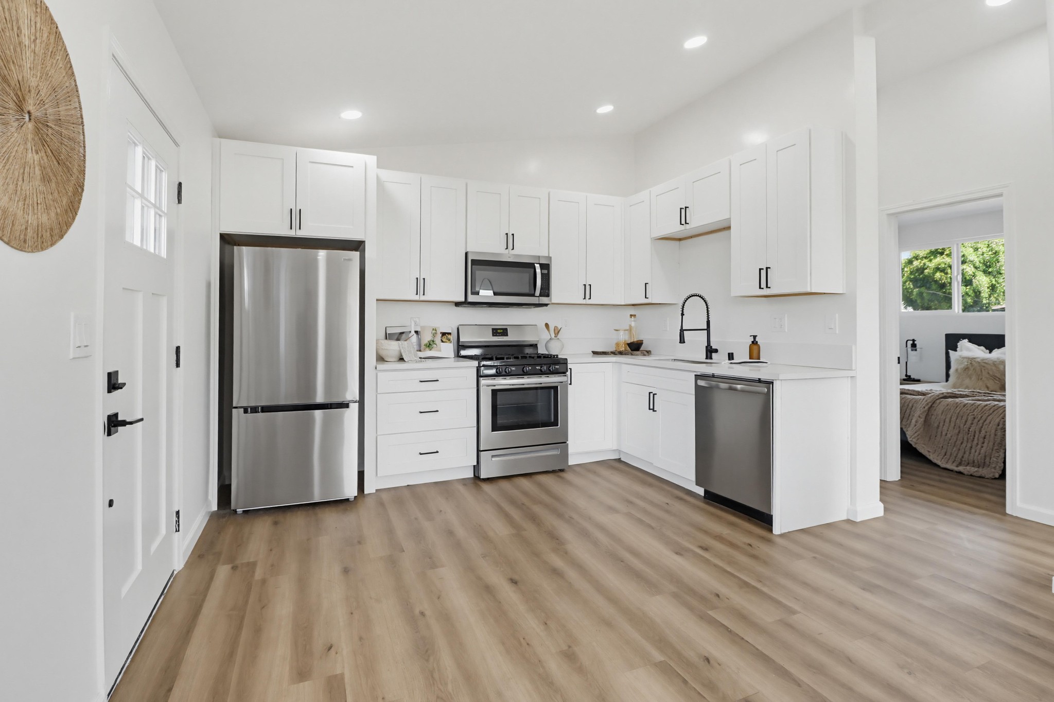 Virtual tour photo 12 of 61 for 356 Citrus Ave