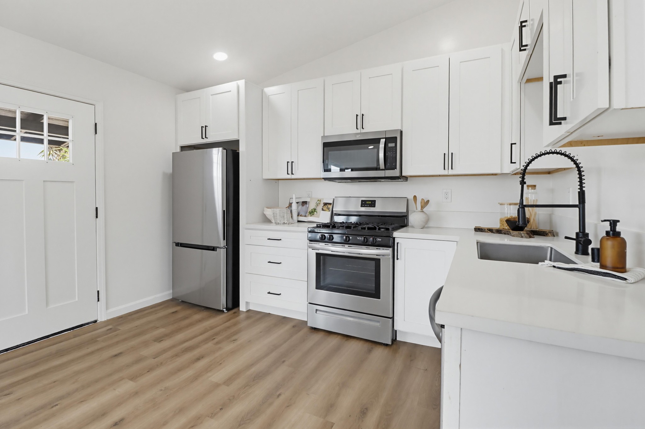 Virtual tour photo 16 of 61 for 356 Citrus Ave