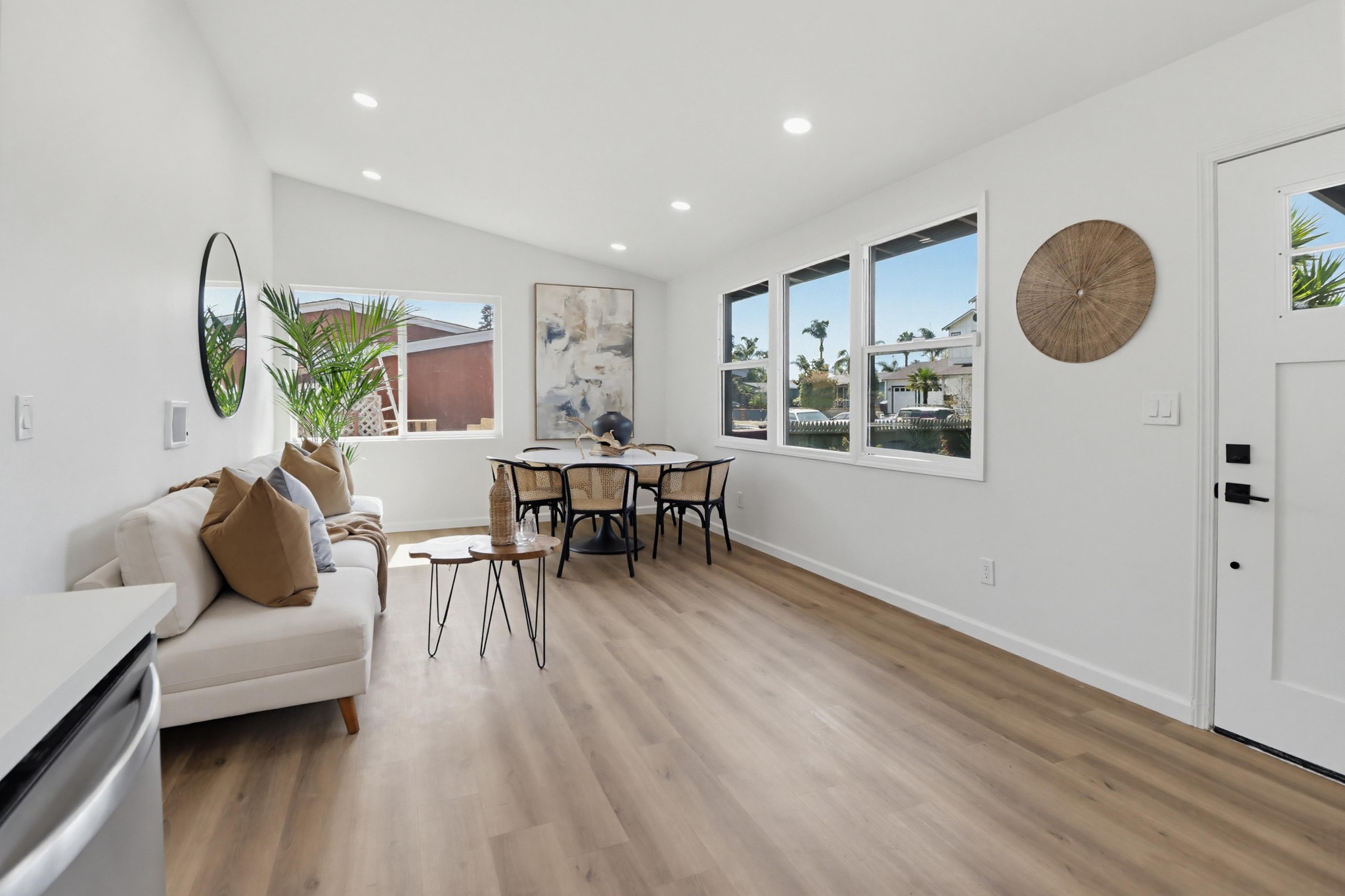 Virtual tour photo 17 of 61 for 356 Citrus Ave