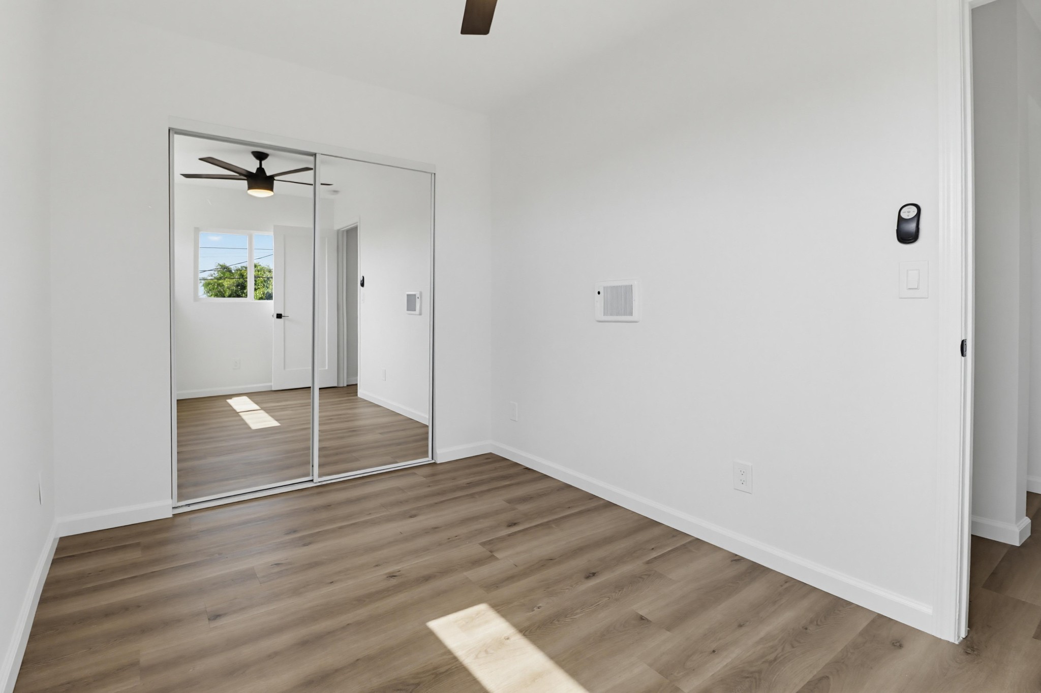 Virtual tour photo 25 of 61 for 356 Citrus Ave