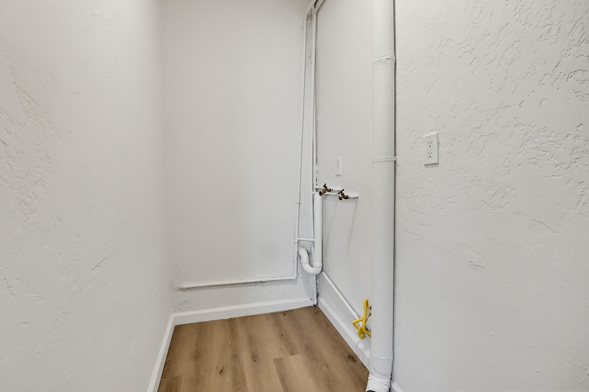 Virtual tour photo 32 of 61 for 356 Citrus Ave