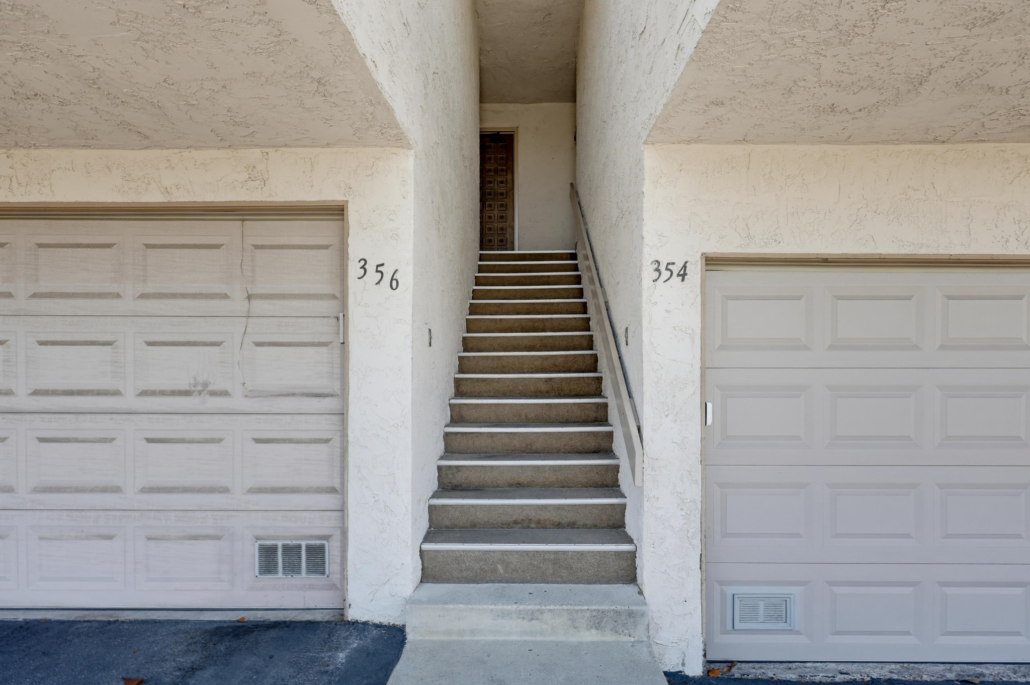 Virtual tour photo 3 of 77 for 356 S Travelodge Dr