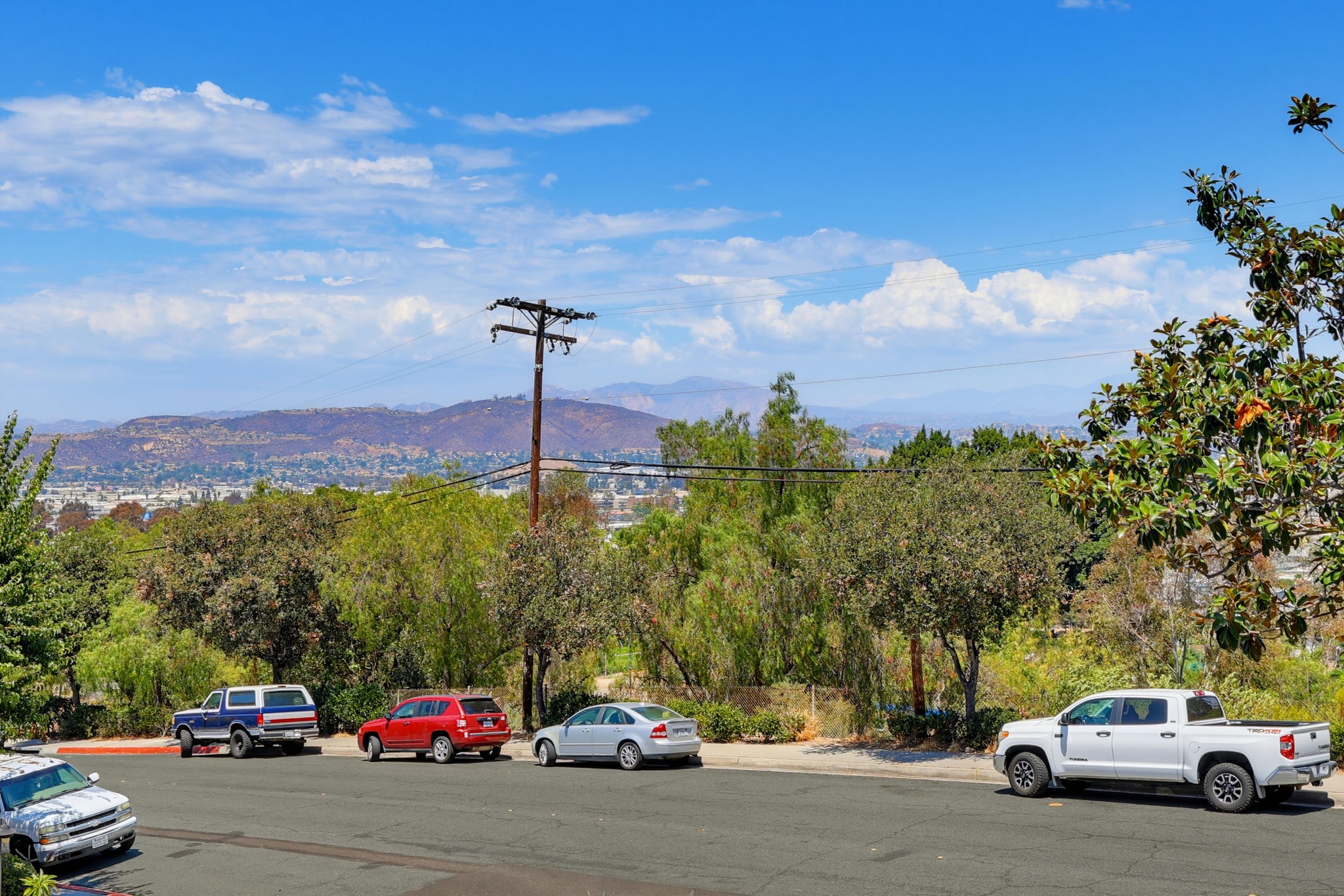 Virtual tour photo 19 of 77 for 356 S Travelodge Dr