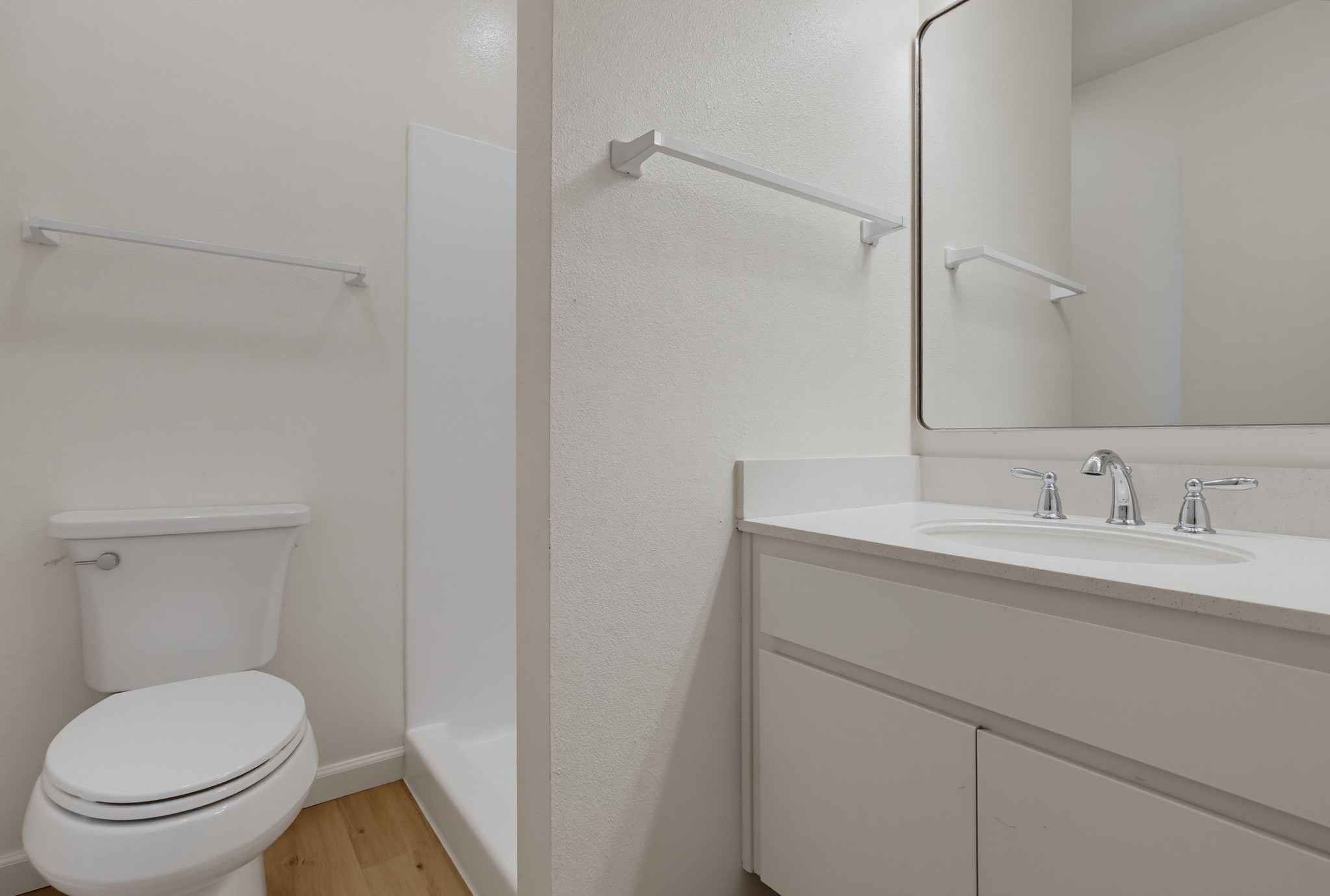 Virtual tour photo 39 of 77 for 356 S Travelodge Dr