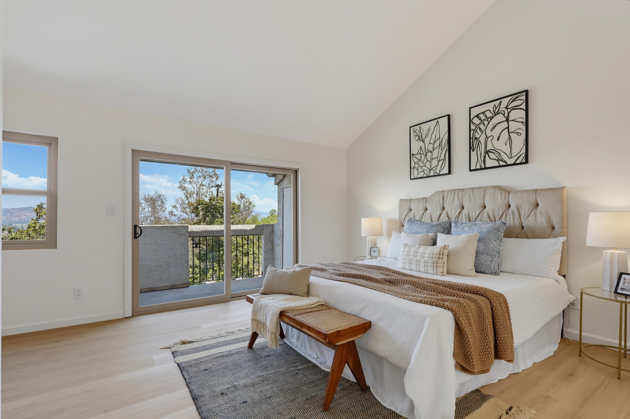 Virtual tour photo 40 of 77 for 356 S Travelodge Dr