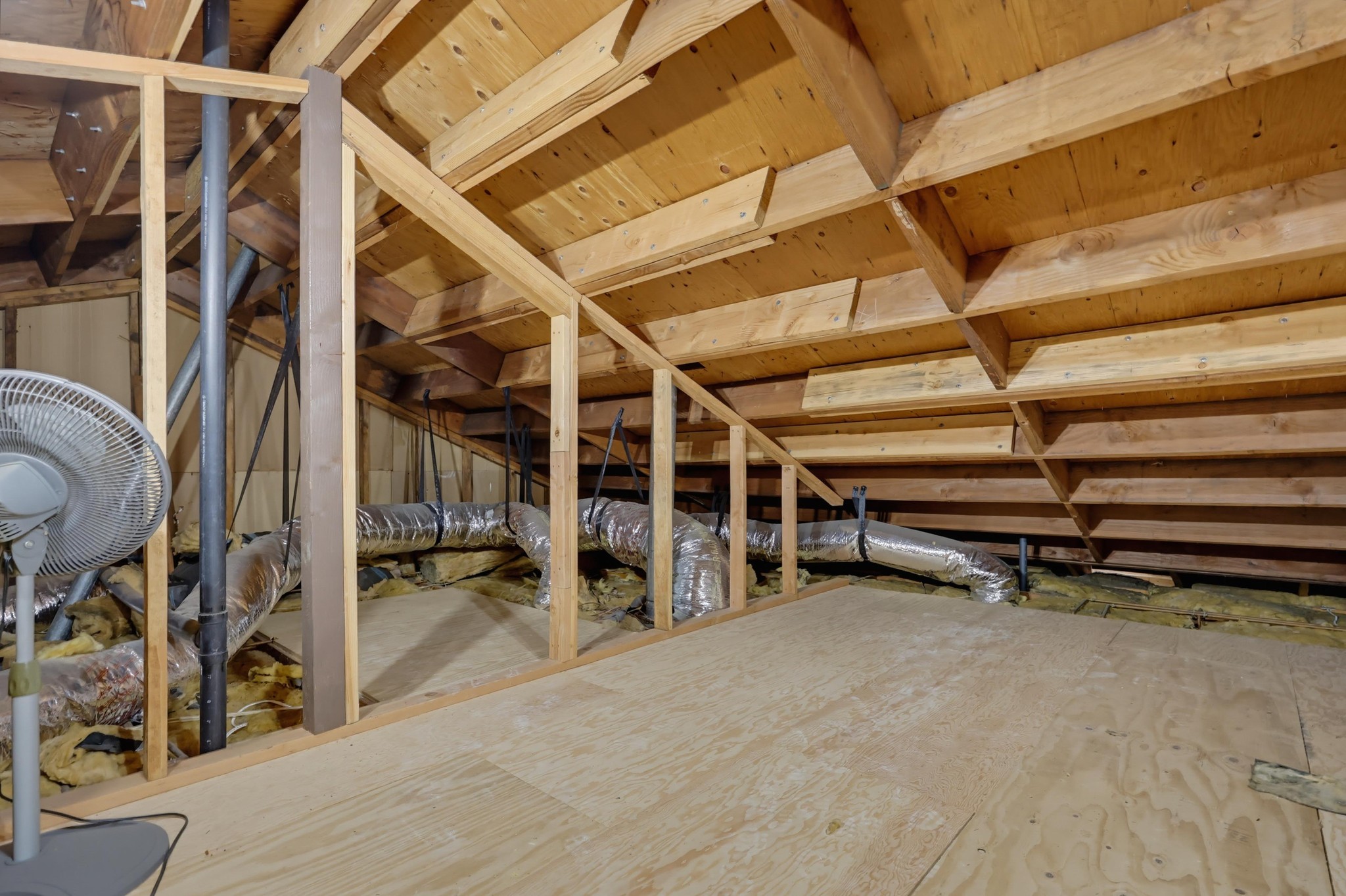 Virtual tour photo 60 of 77 for 356 S Travelodge Dr