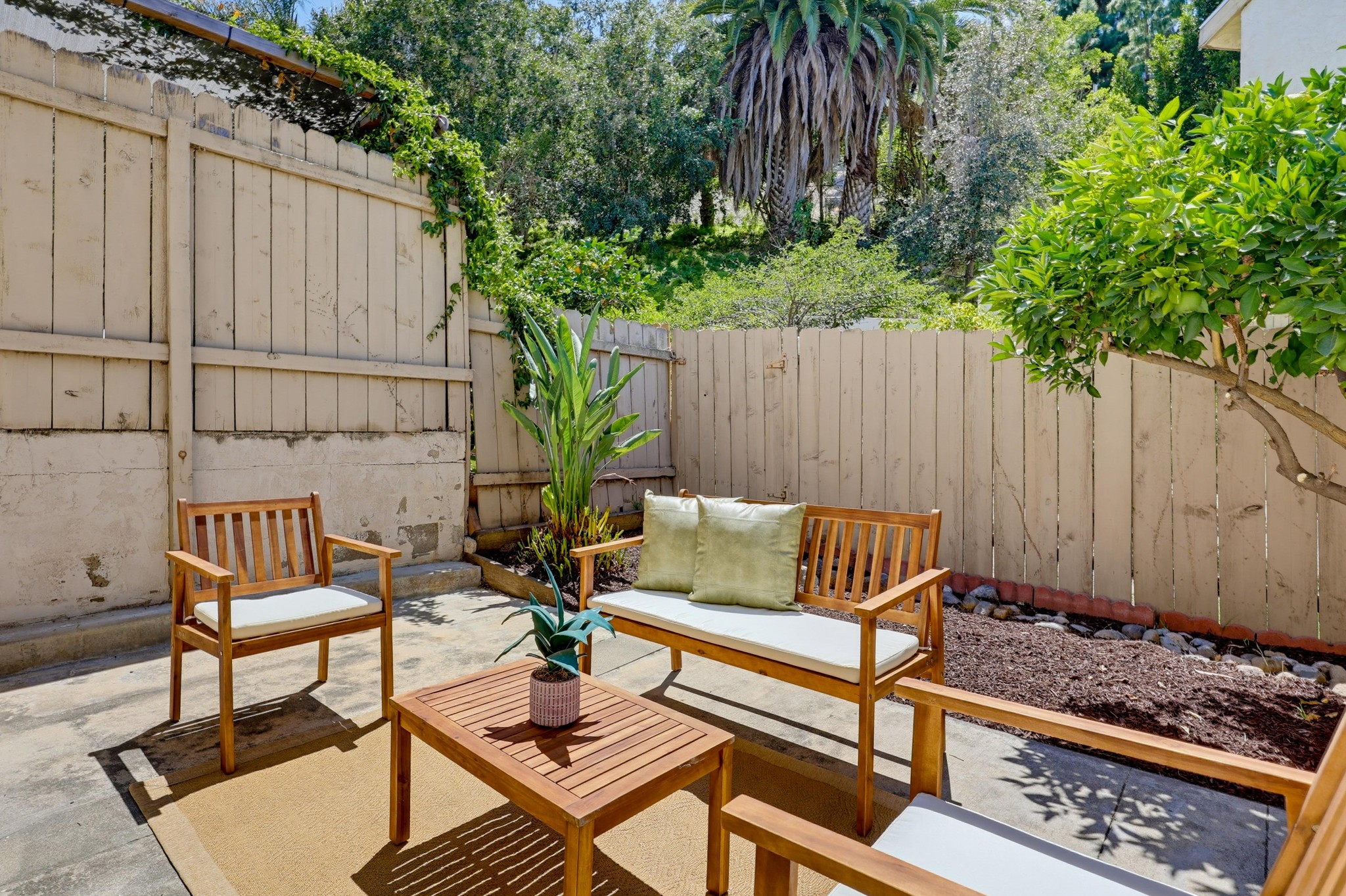 Virtual tour photo 63 of 77 for 356 S Travelodge Dr