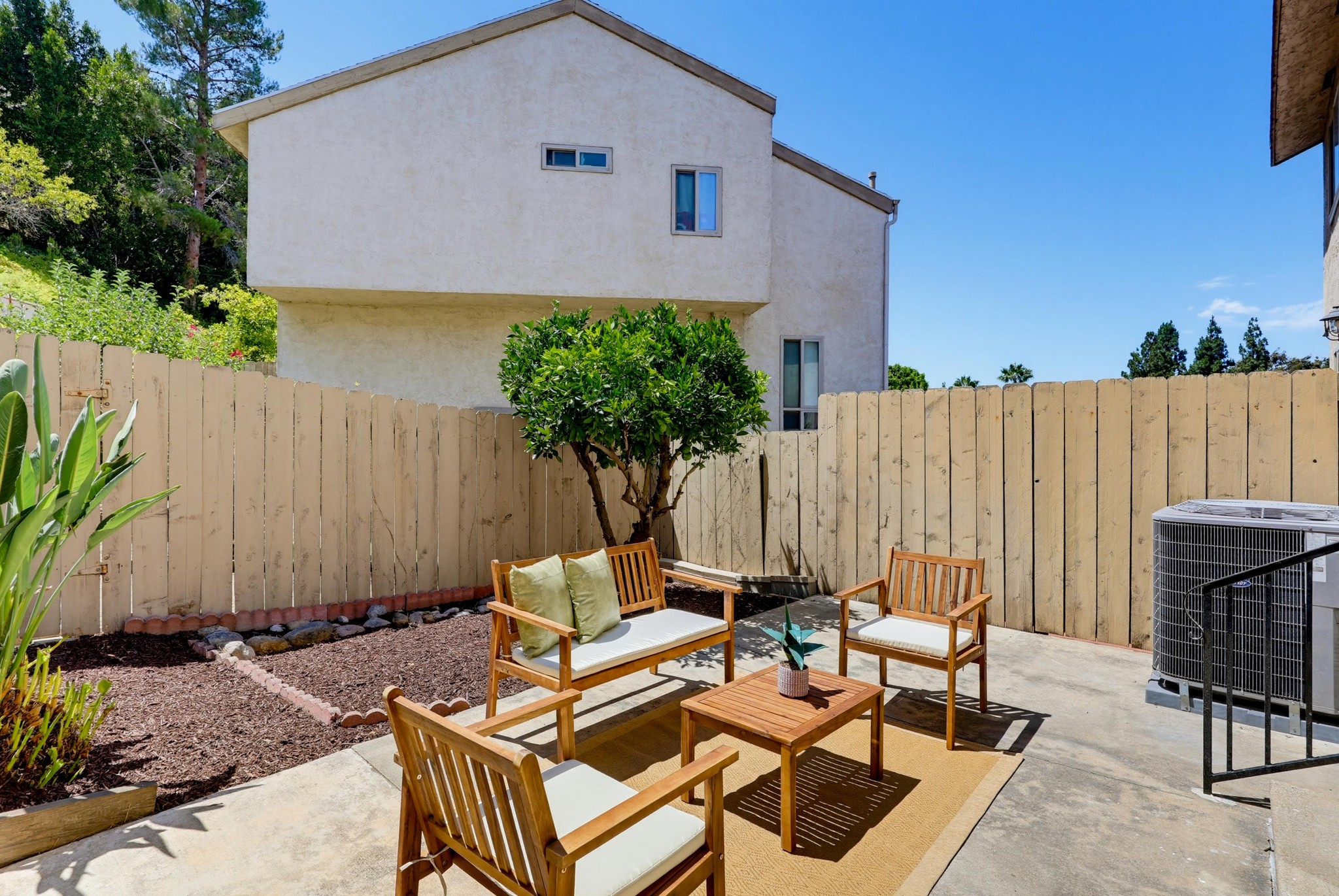 Virtual tour photo 68 of 77 for 356 S Travelodge Dr