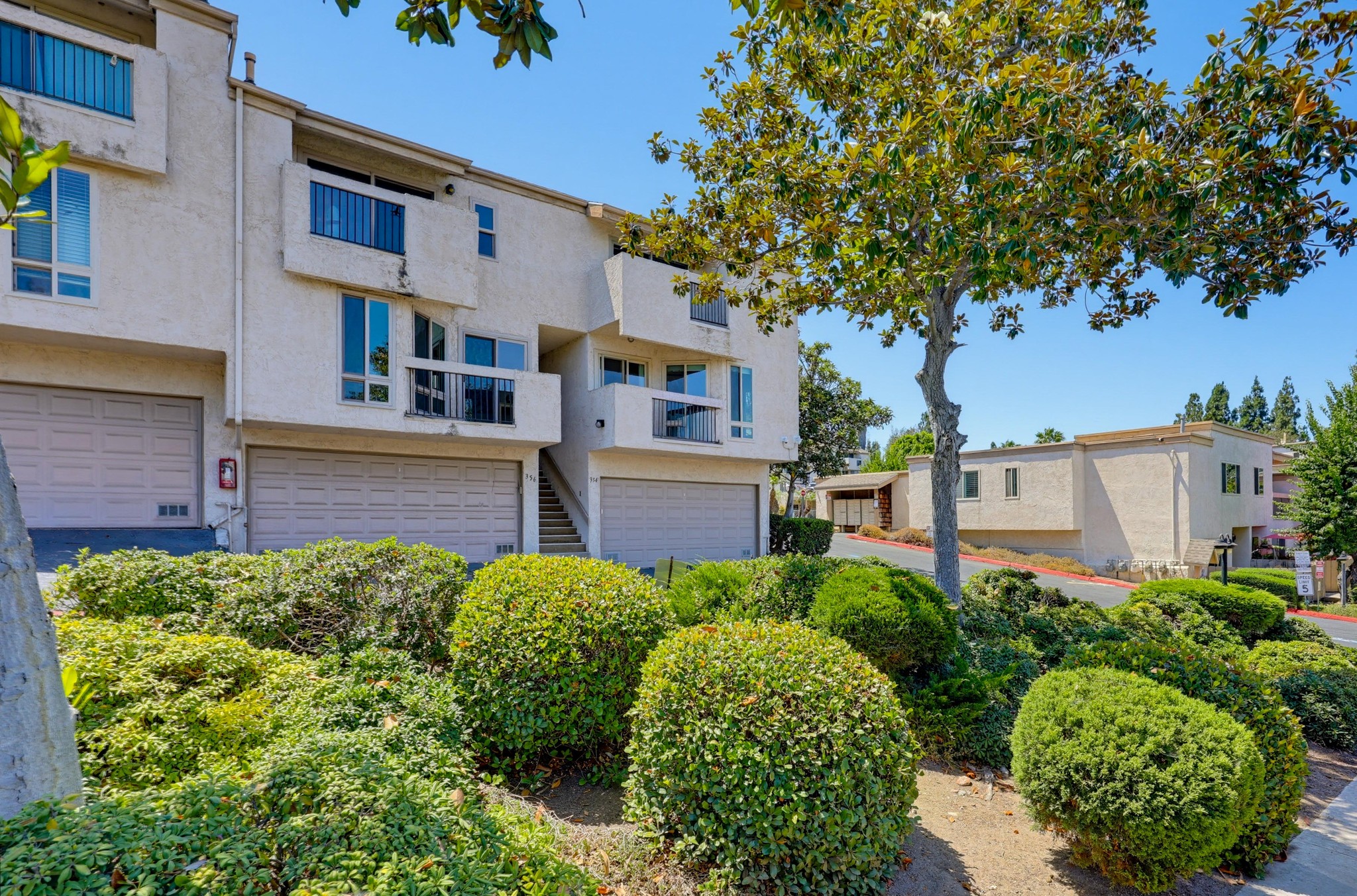 Virtual tour photo 70 of 77 for 356 S Travelodge Dr