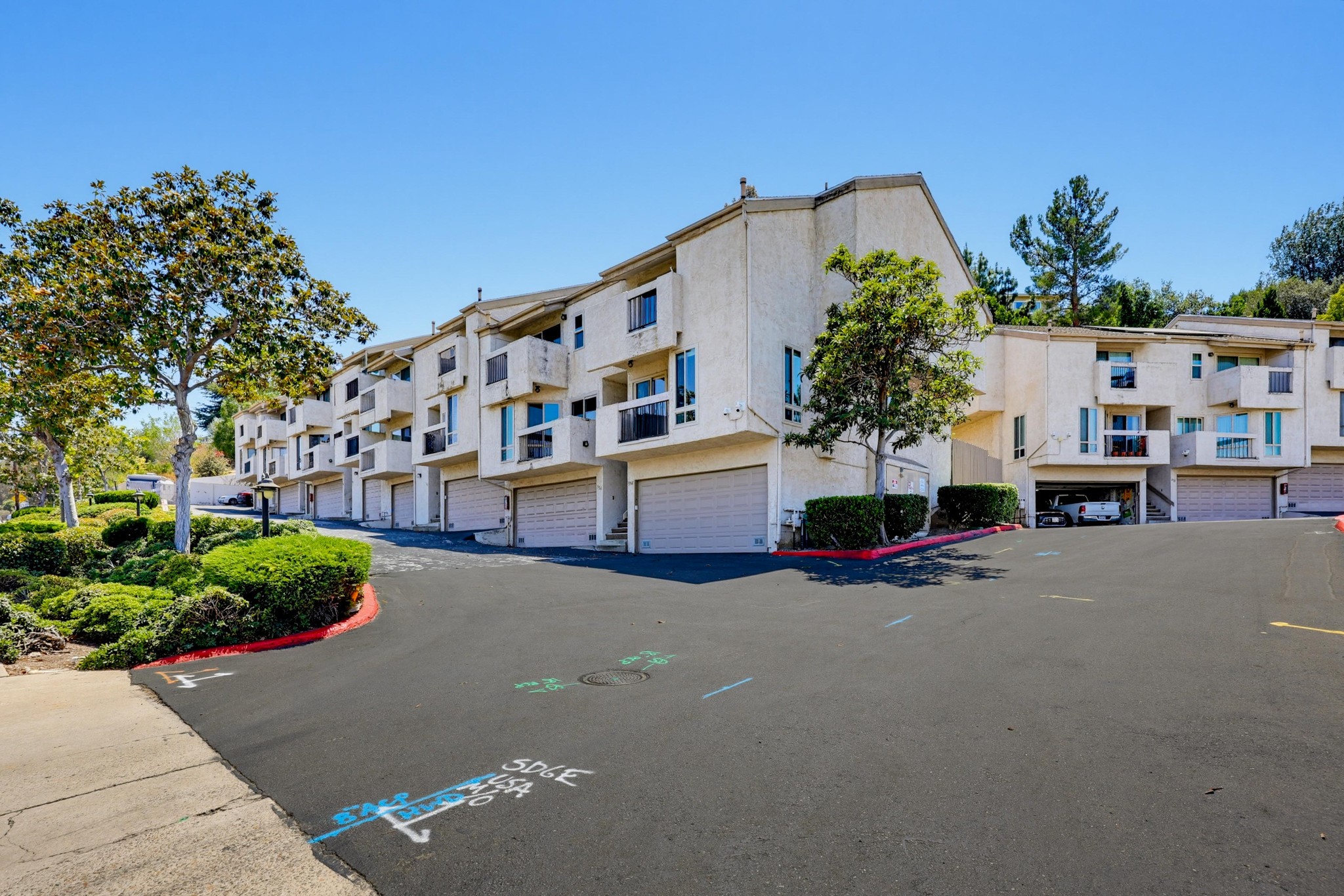Virtual tour photo 72 of 77 for 356 S Travelodge Dr