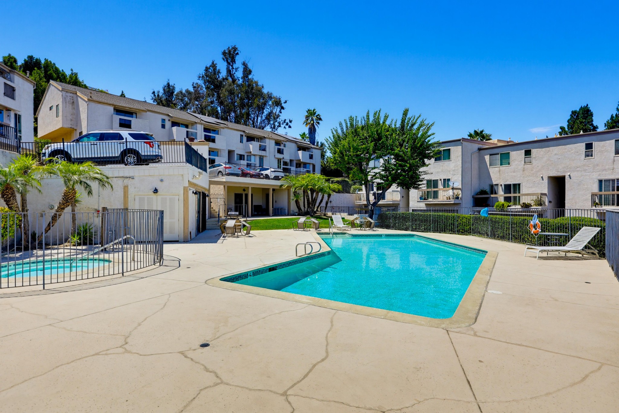 Virtual tour photo 74 of 77 for 356 S Travelodge Dr